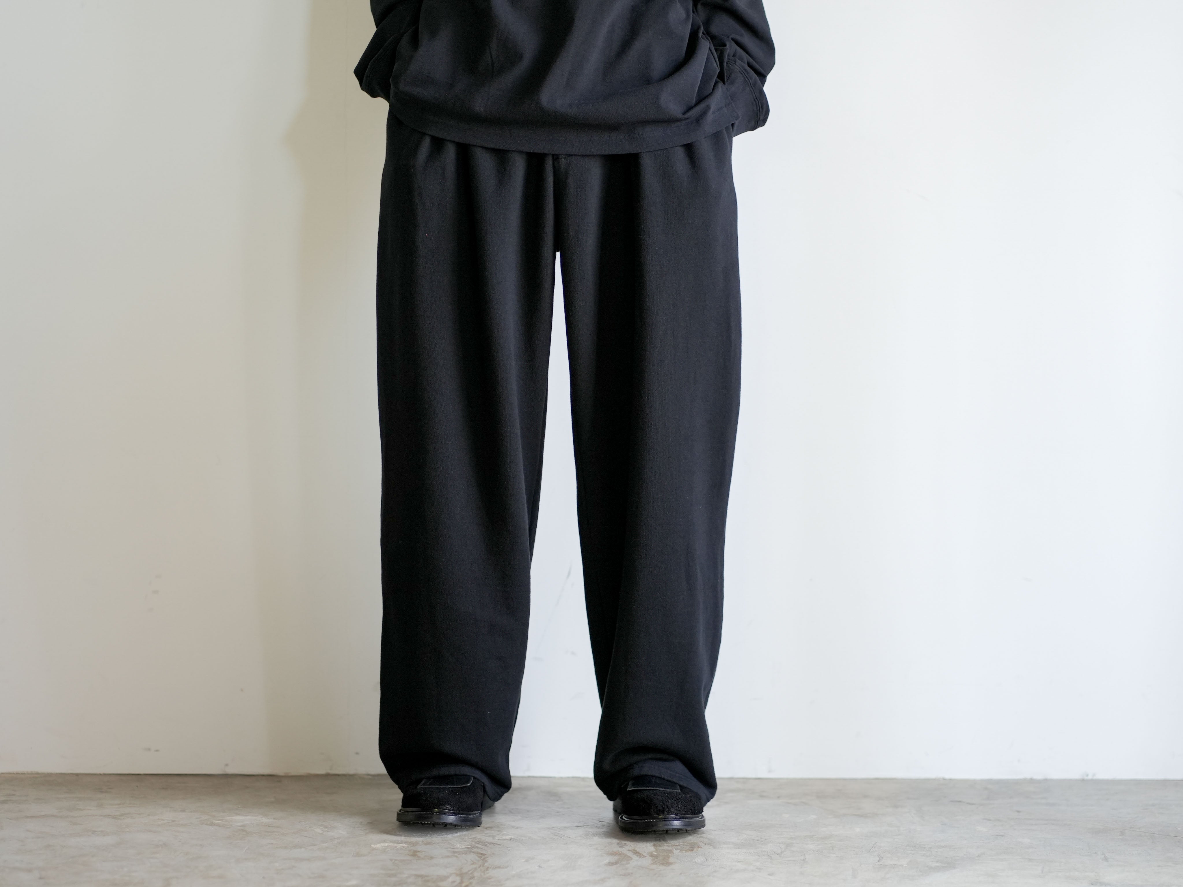 3TUCK SWEAT PANTS
