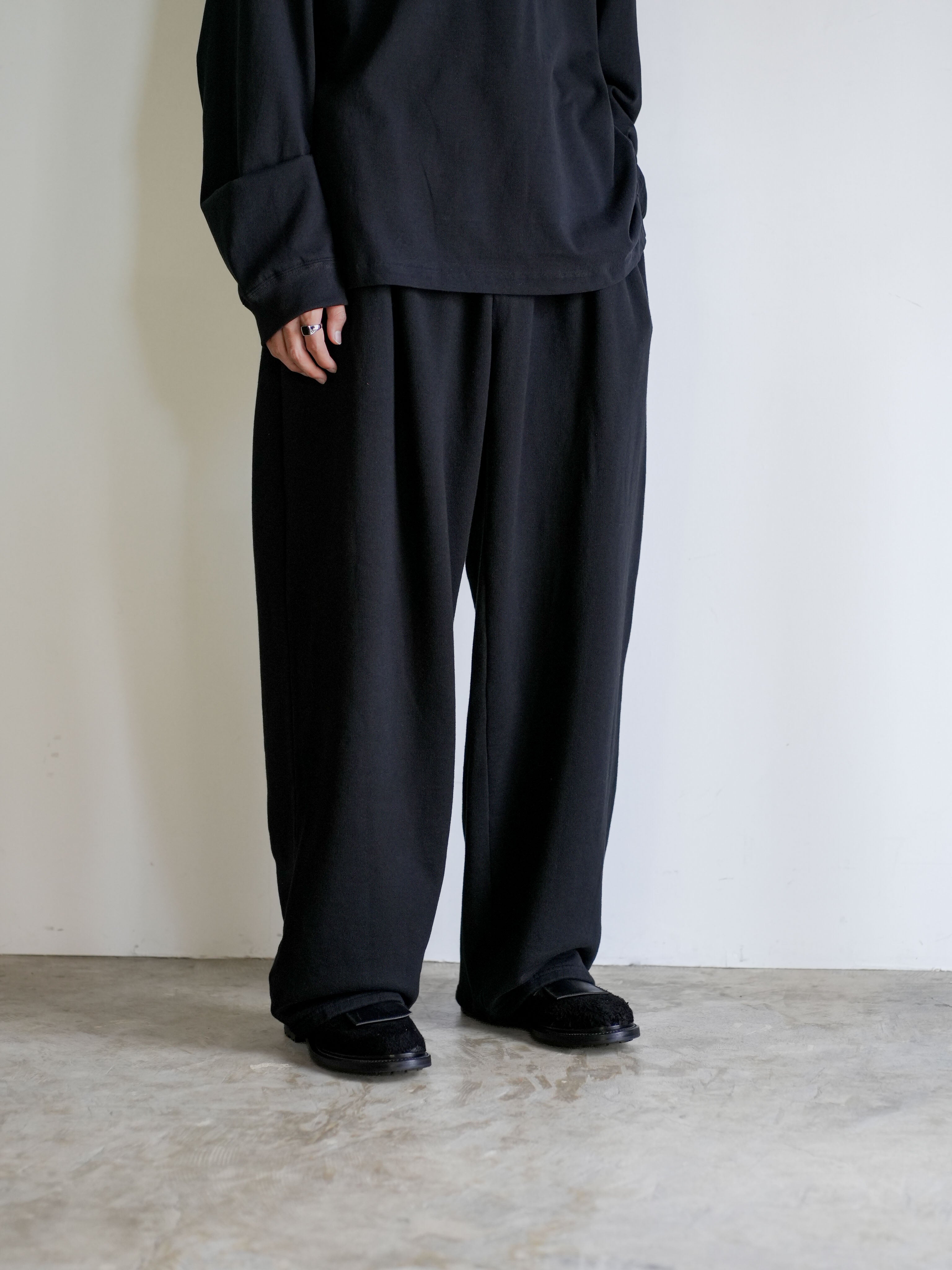 3TUCK SWEAT PANTS