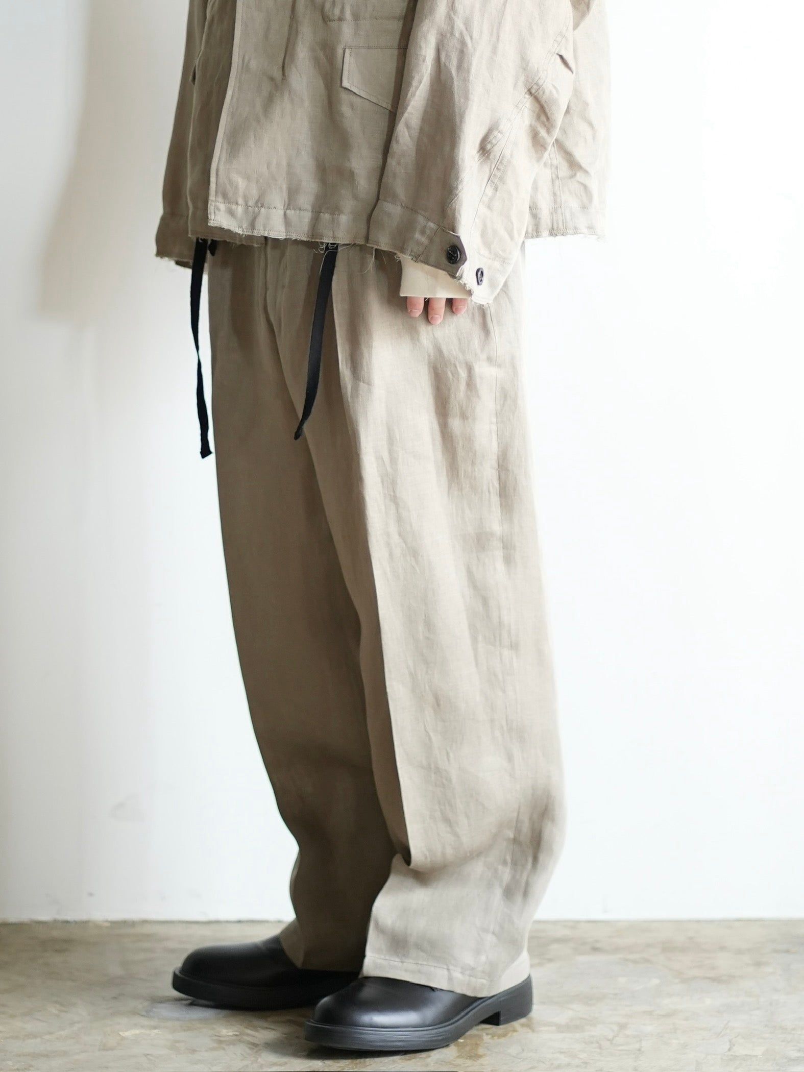 100/S LINEN TUCK SLACKS(KHAKIBEIGE)