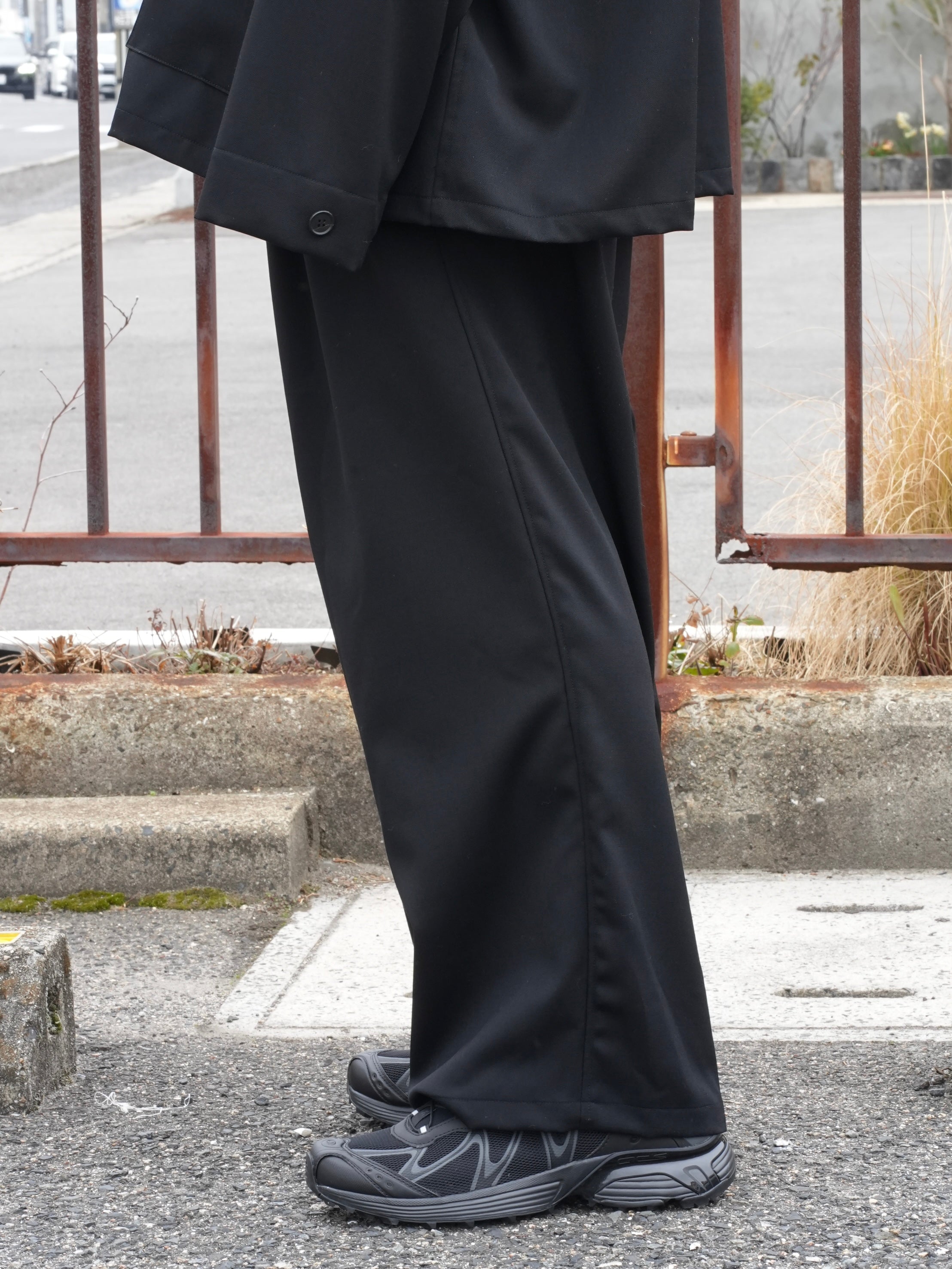 WOOL GABARDINE WIDE EASY TROUSERS