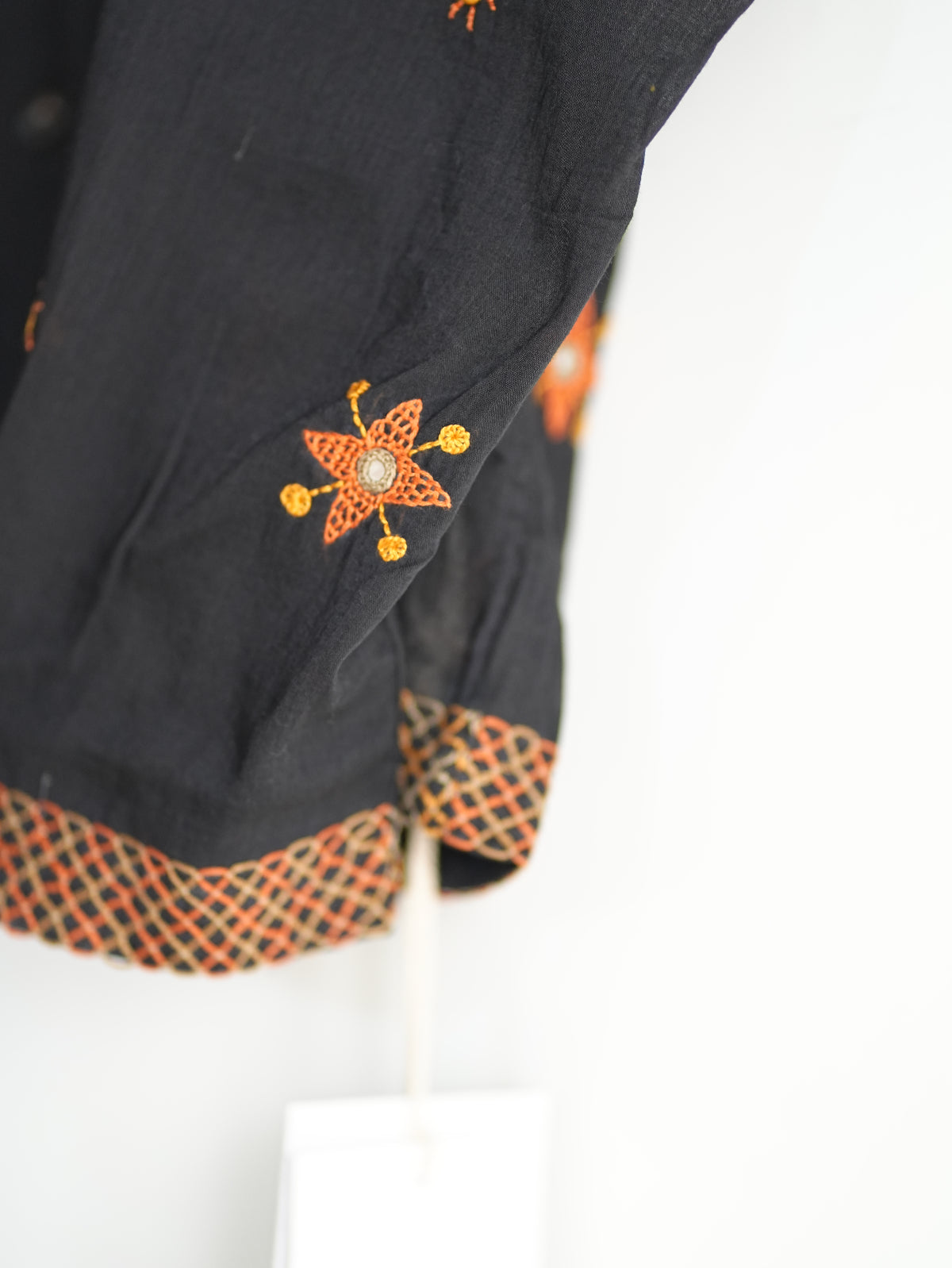 Box Shirt(Black/Orange/Red)