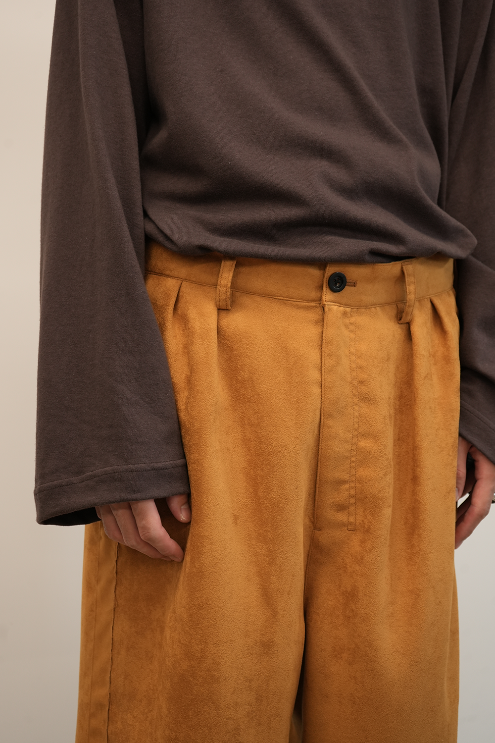 VEGAN LEATHER SIDE LINE PANTS(YELLOW)