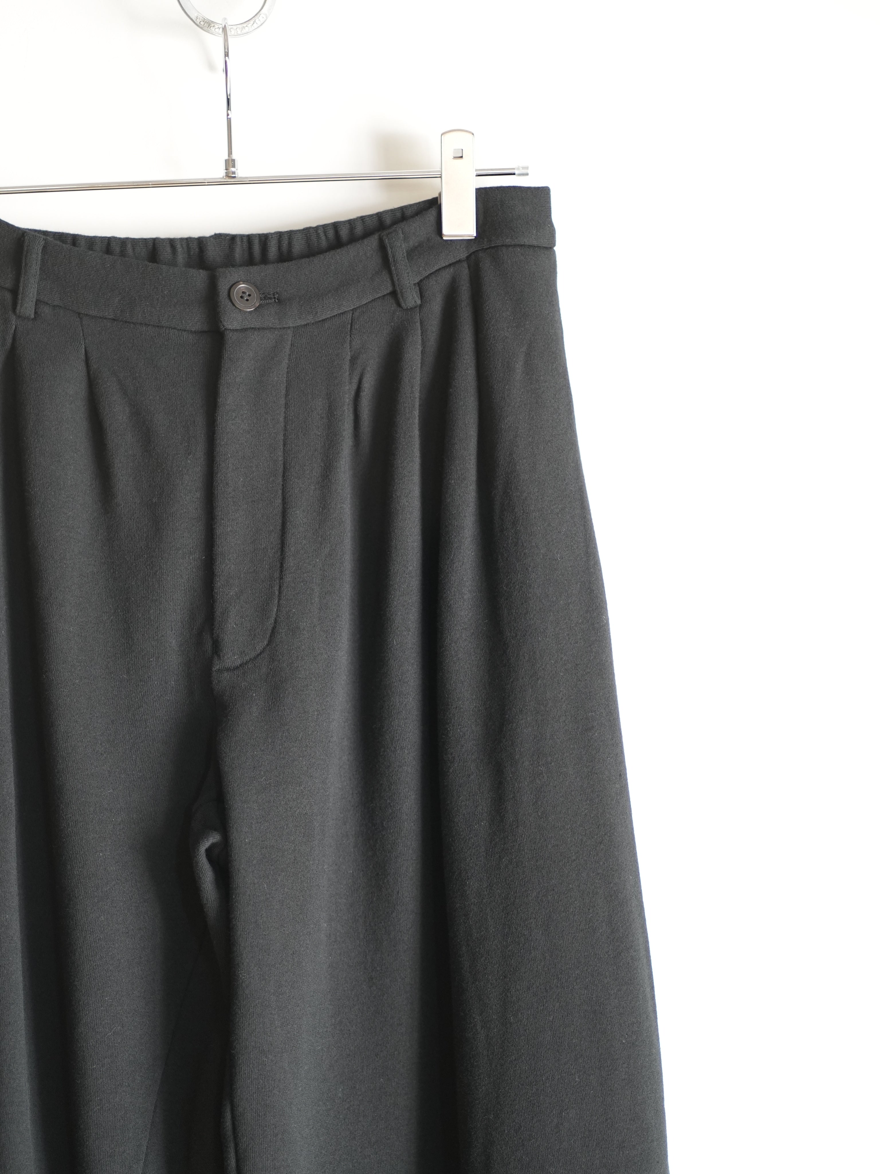 3TUCK SWEAT PANTS