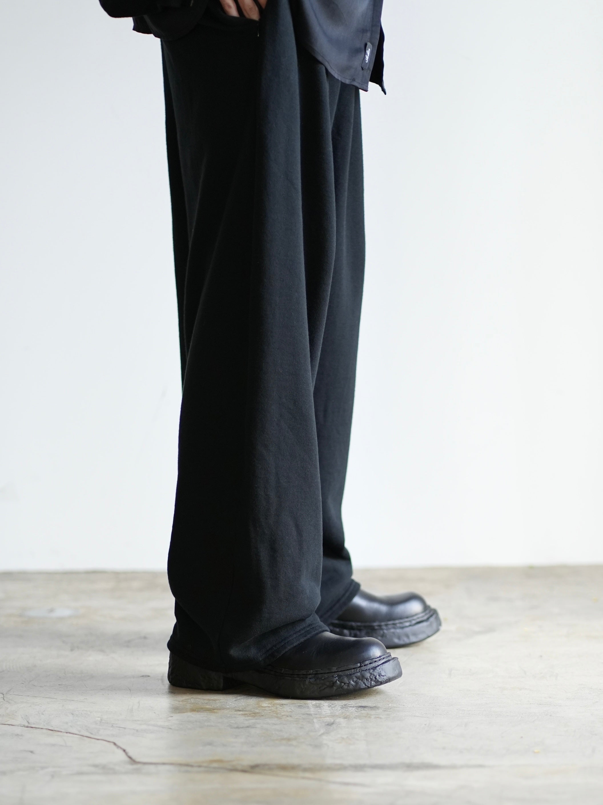3TUCK SWEAT PANTS