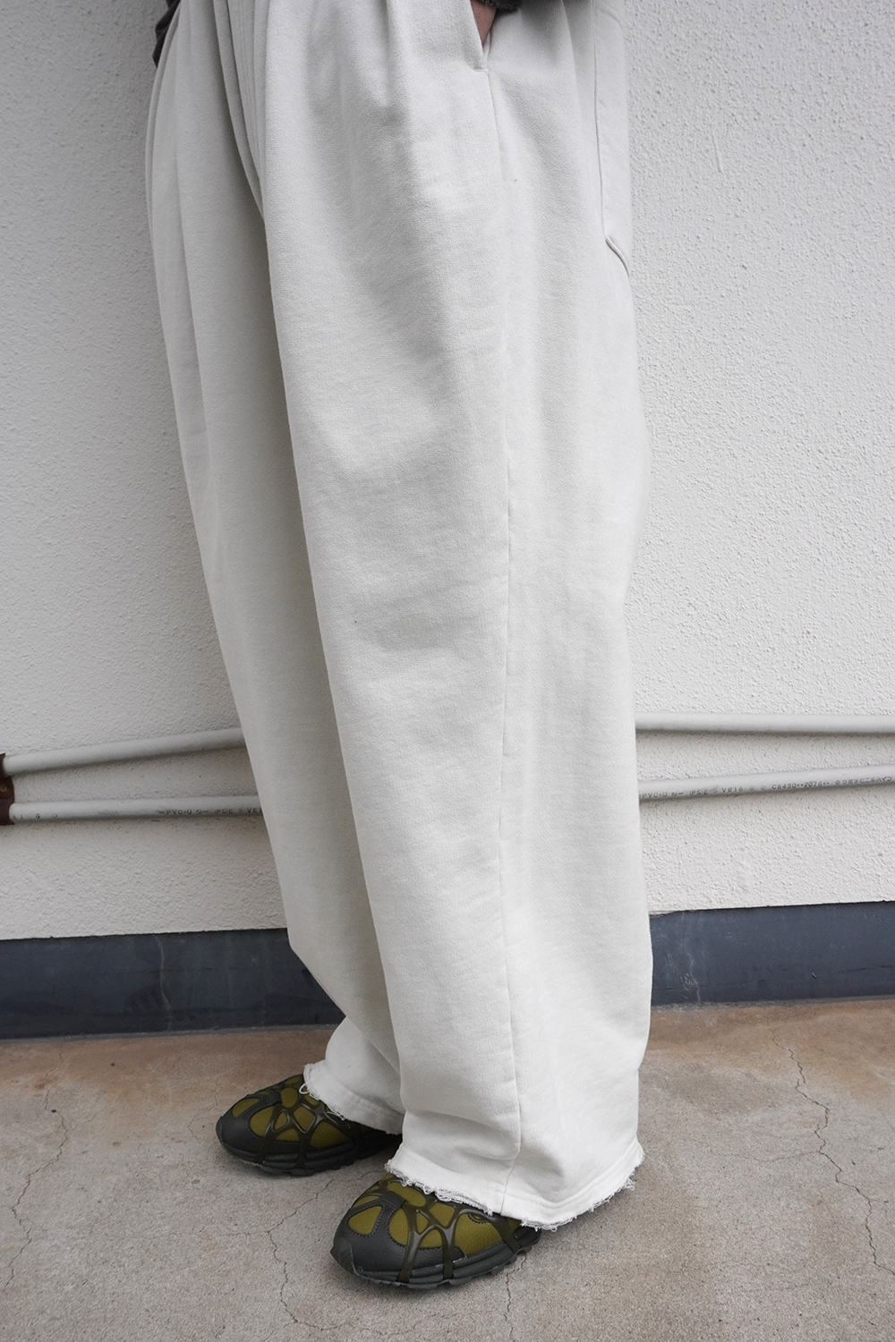 TUCK SWEAT PANTS(WHITE)