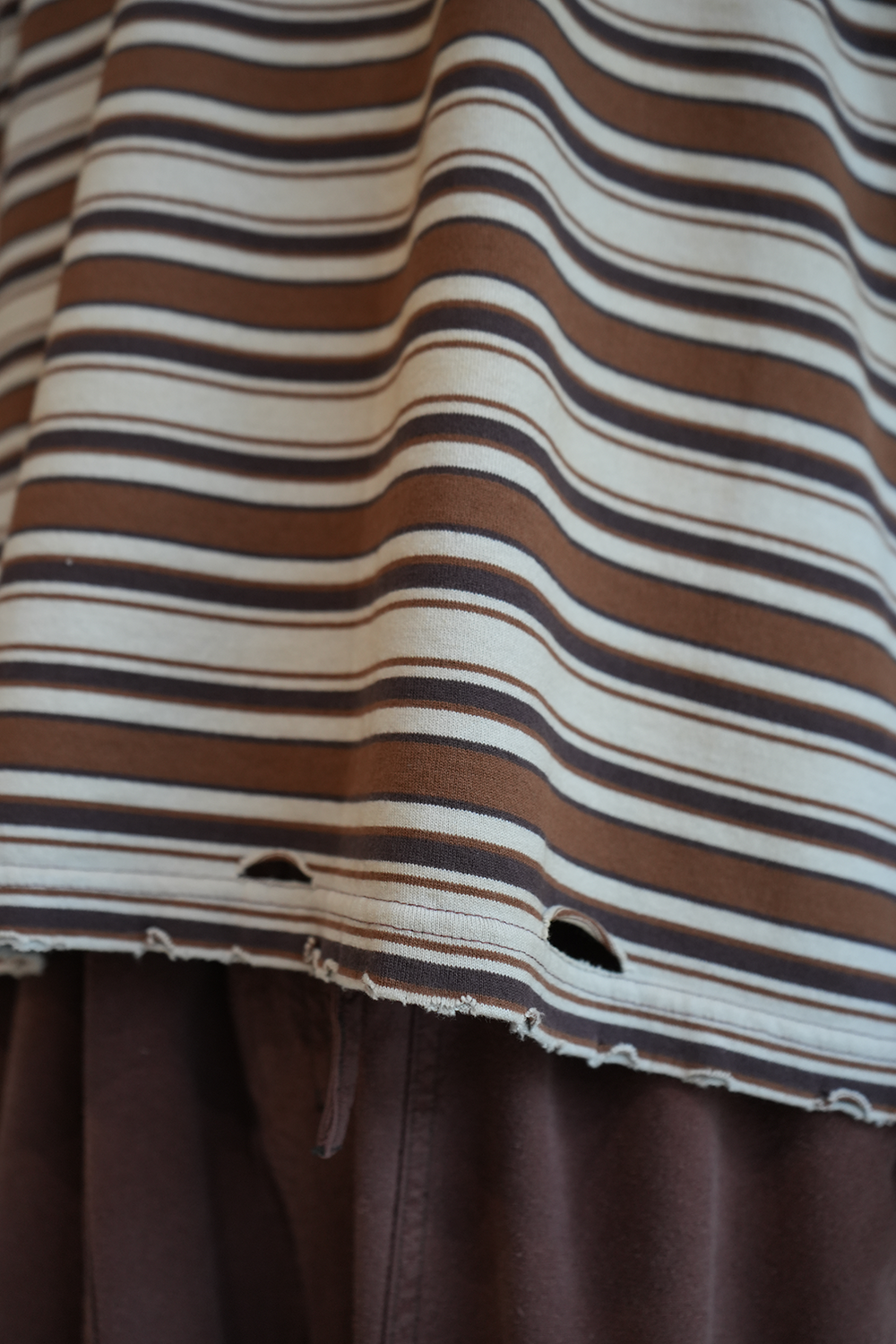 MULTI BORDER T-SHIRT(BROWN)