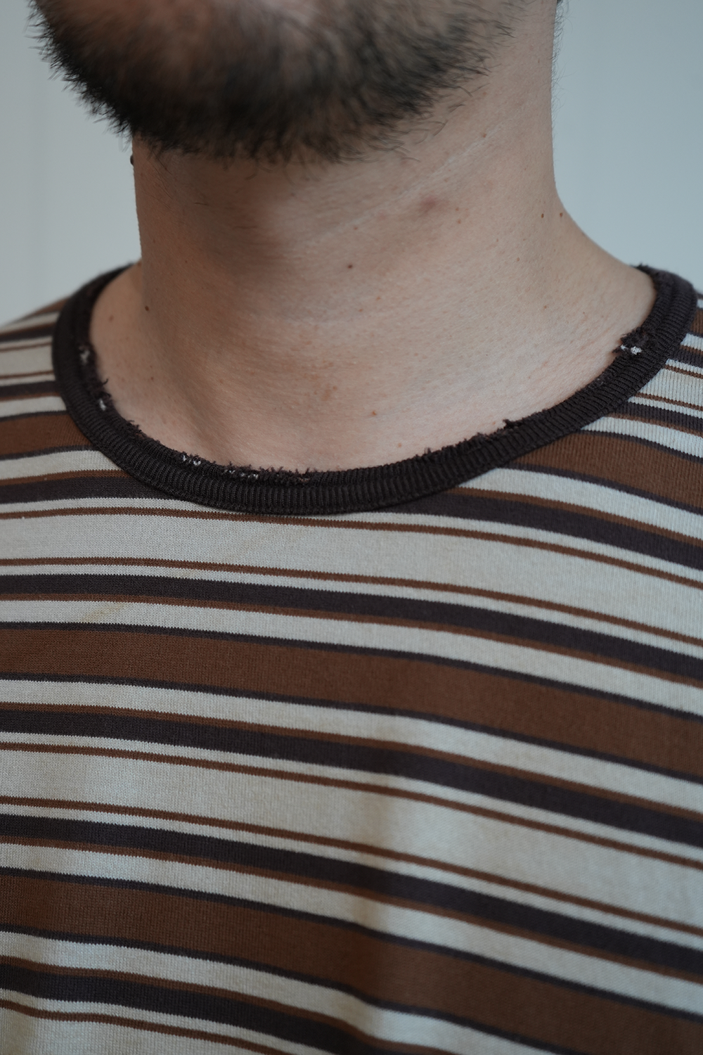 MULTI BORDER T-SHIRT(BROWN)