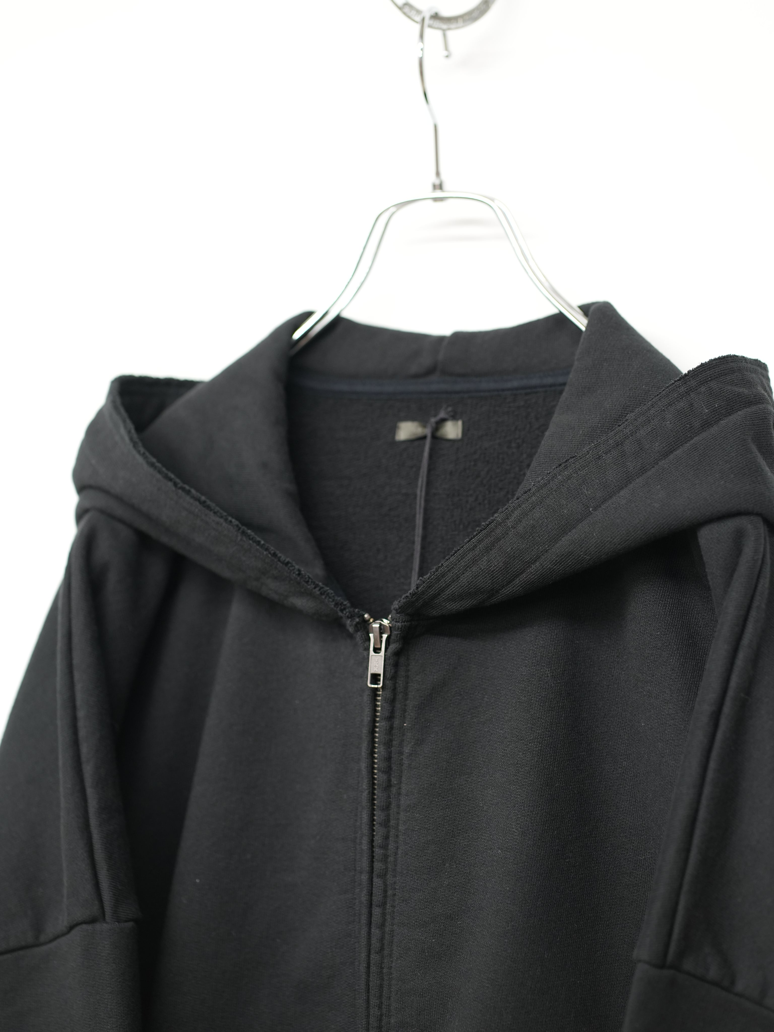 CUT OFF ZIP HOODIE