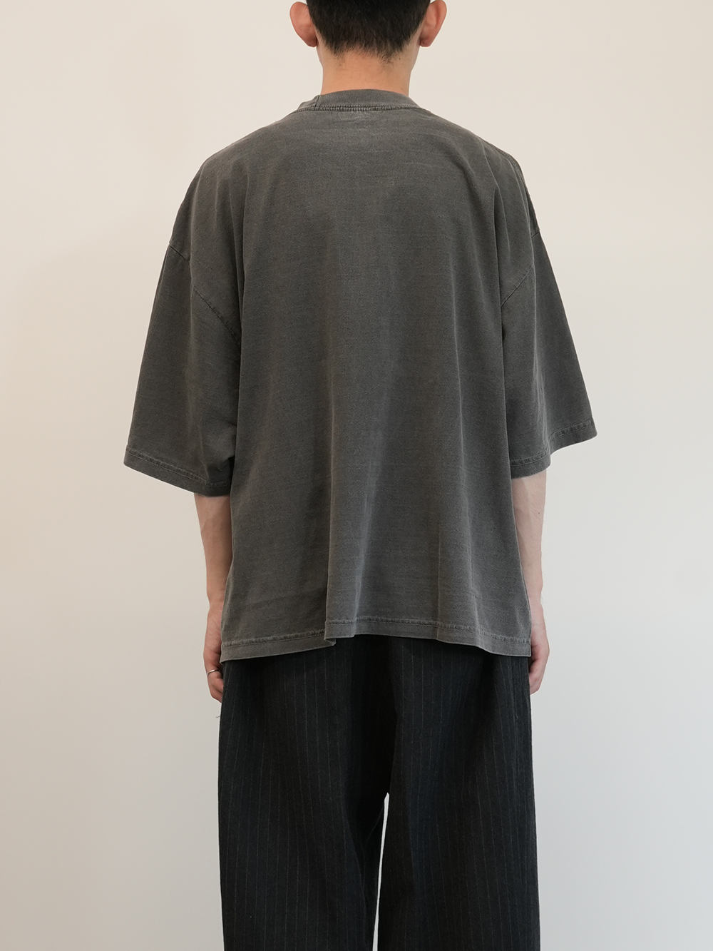 Pigment Dropshoulder T-shirt(CHARCOAL)