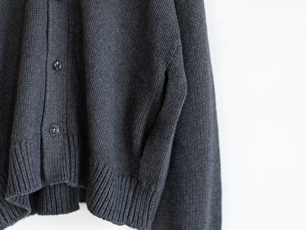 CREW NECK CARDIGAN