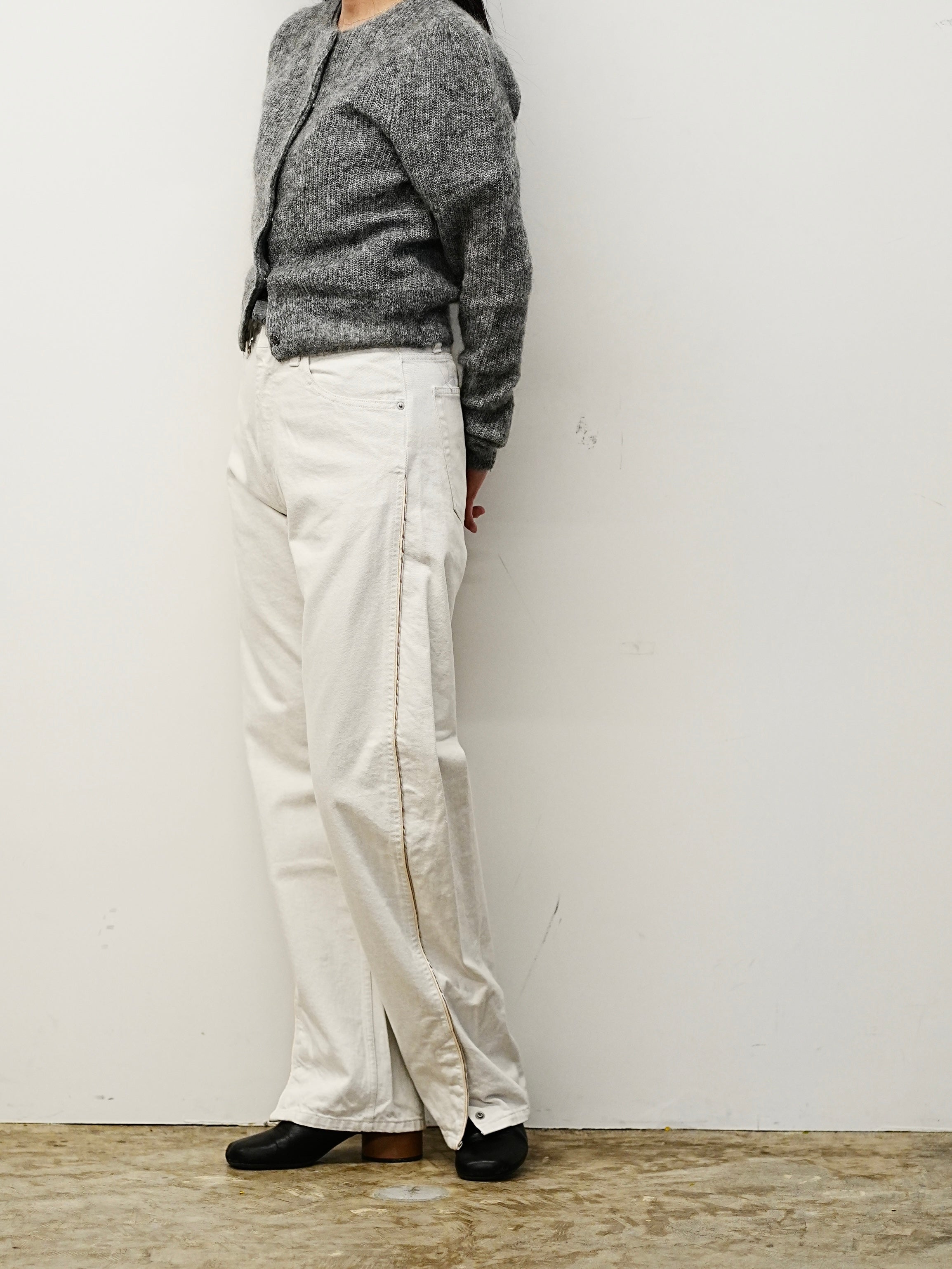 TWIST LINE WASHED STRAIGHT DENIM