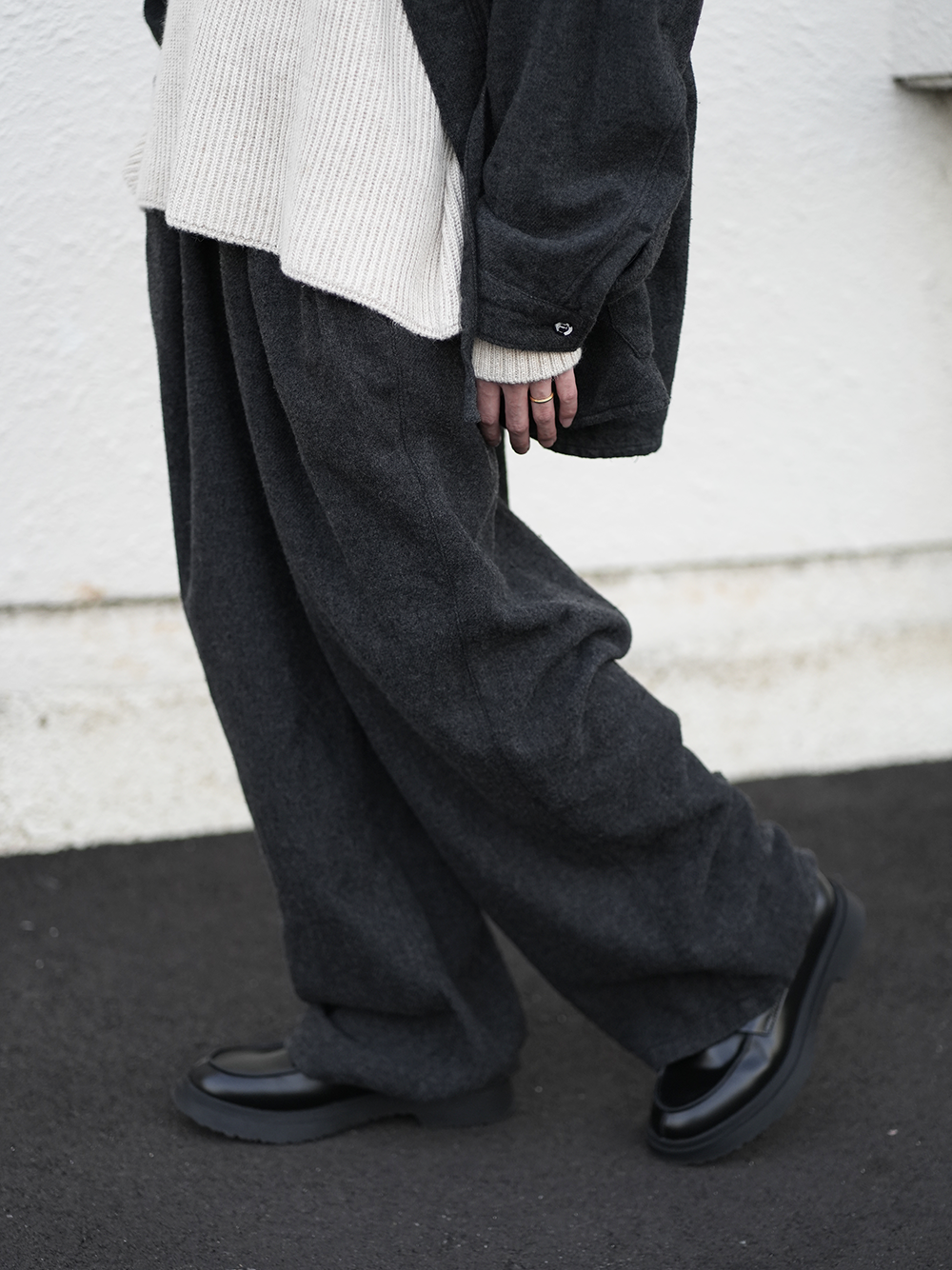 【ANCELLM/exclusive】PILLING TUCK PANTS EX