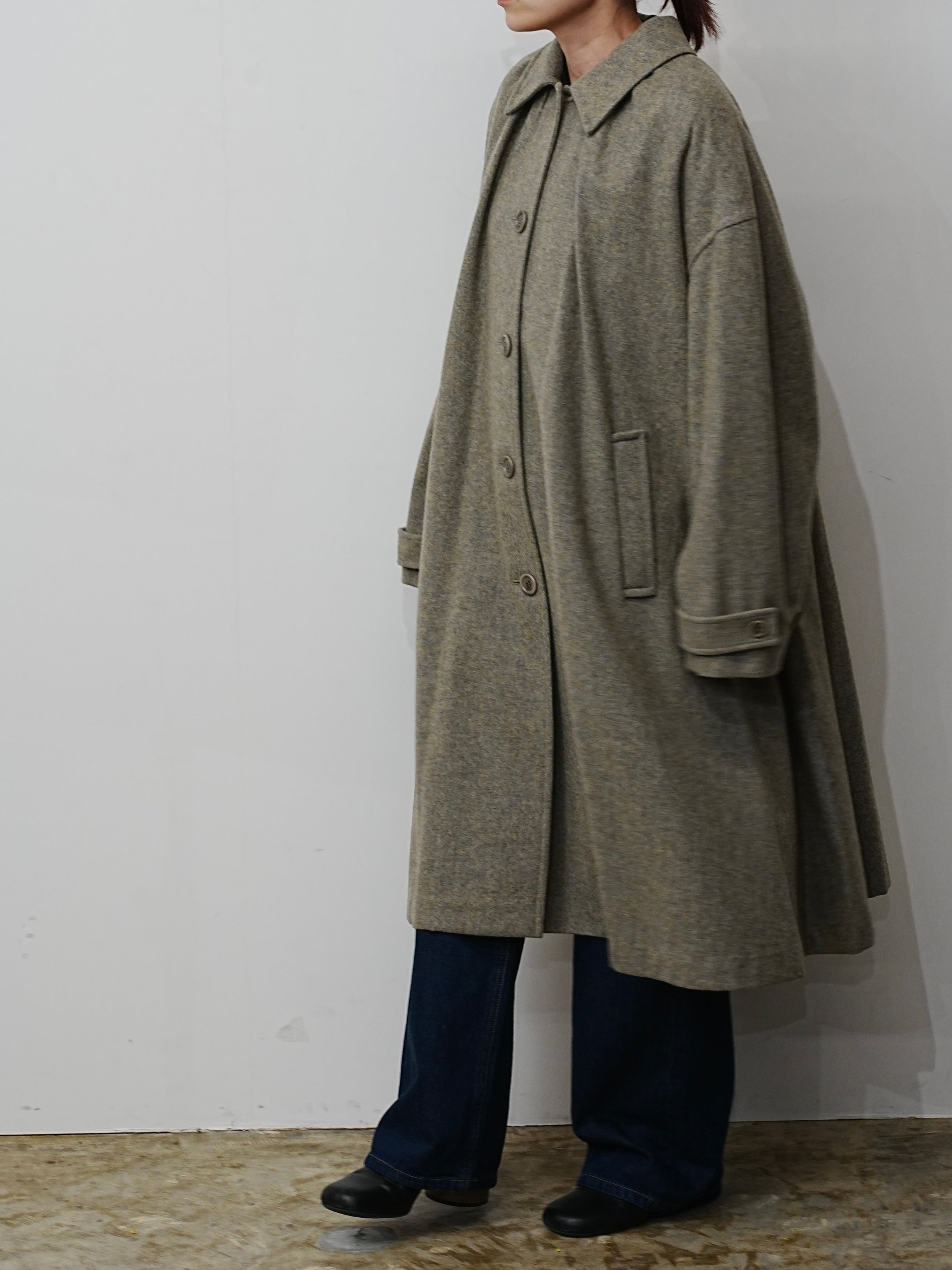 SHIRRING COAT