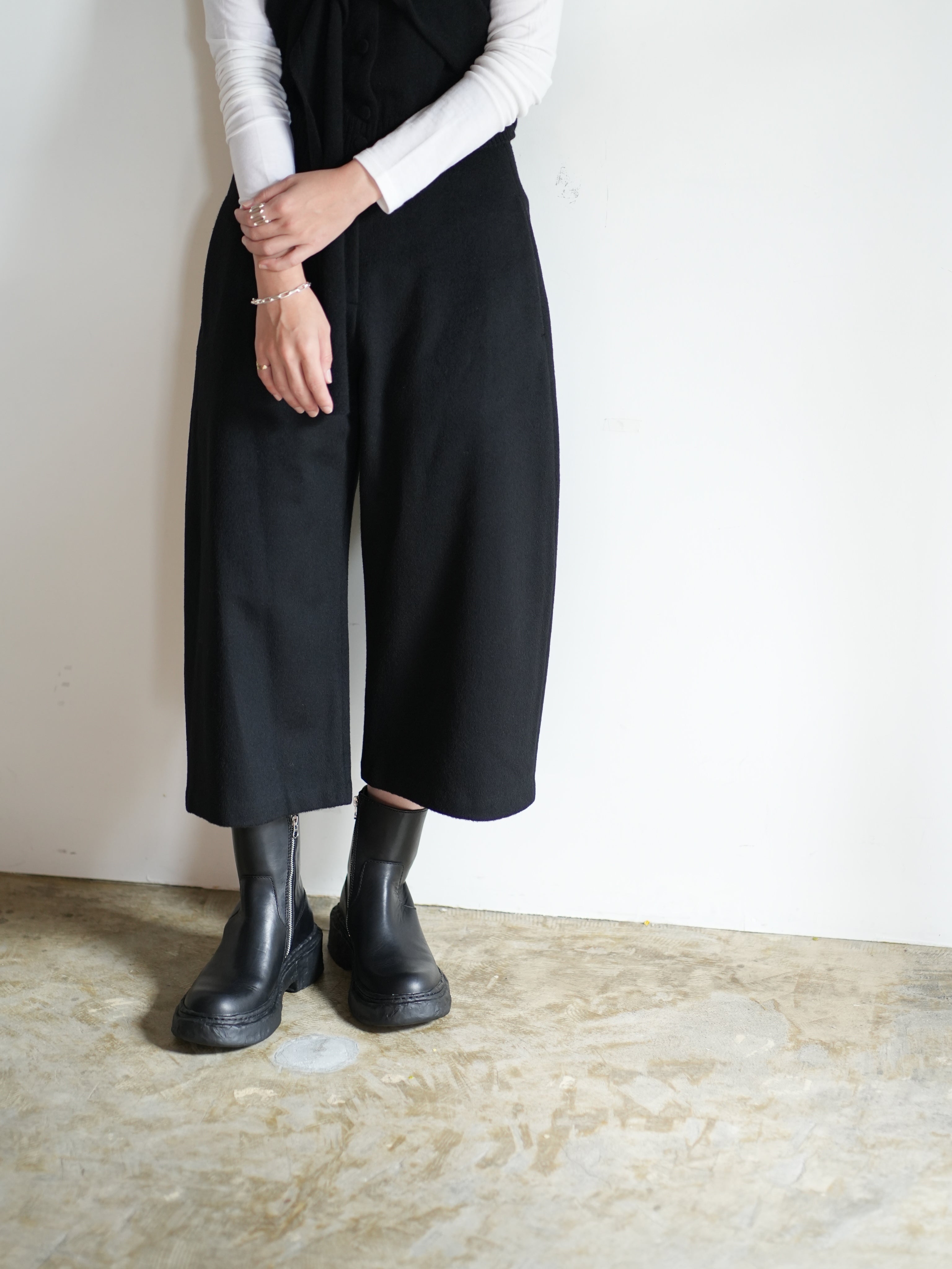 CURVED CULOTTE PANTS