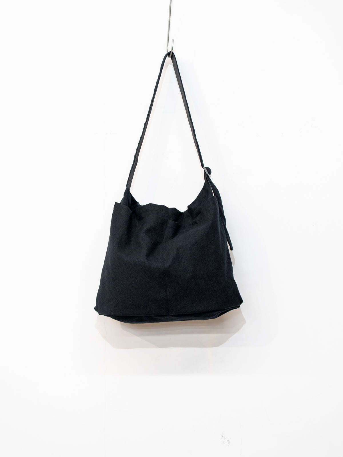 SHUKUJU WOOL US HELMET BAG