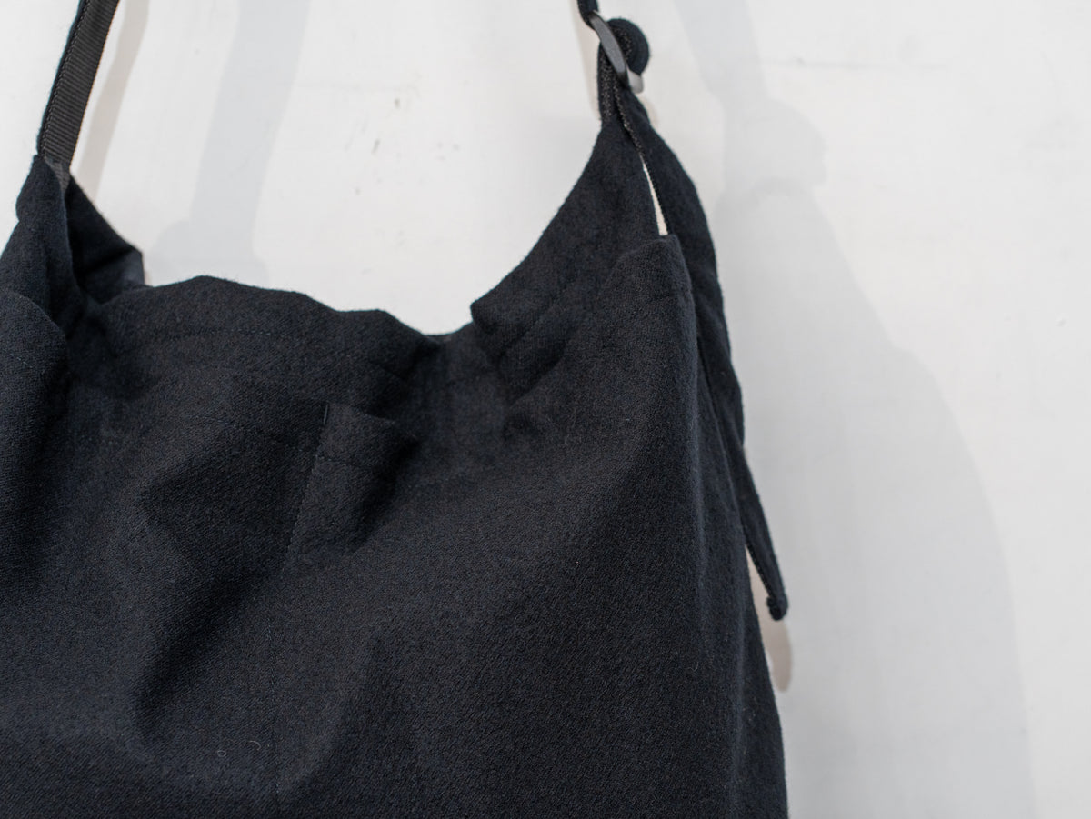 SHUKUJU WOOL US HELMET BAG