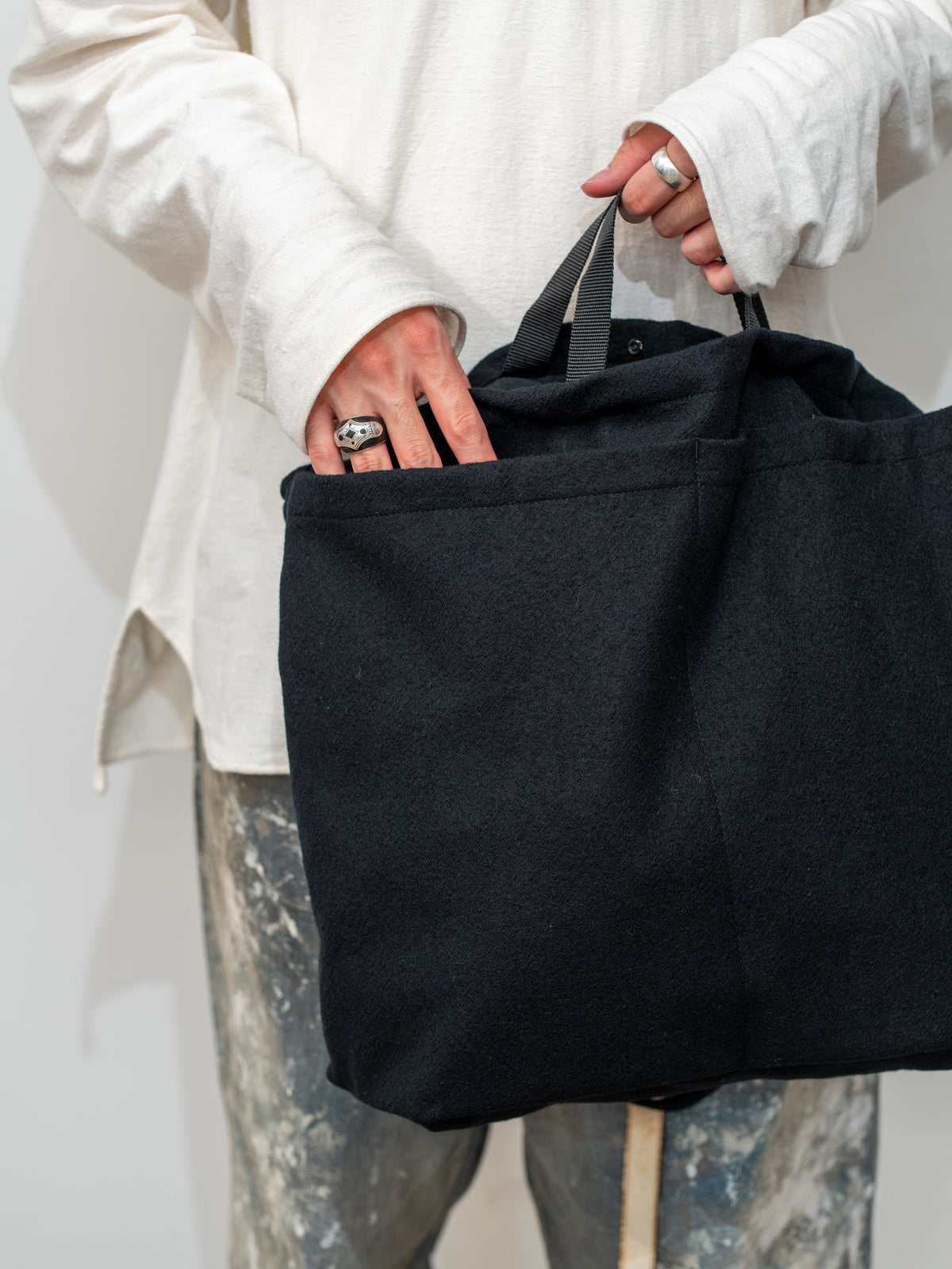 SHUKUJU WOOL US HELMET BAG