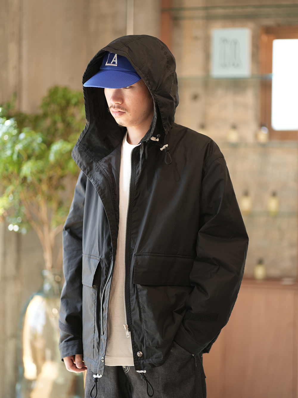 251-02002-02 / MOUNTAIN PARKA (BLACK)