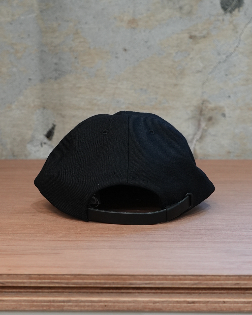 LA(MAR)CAP(BLACK)