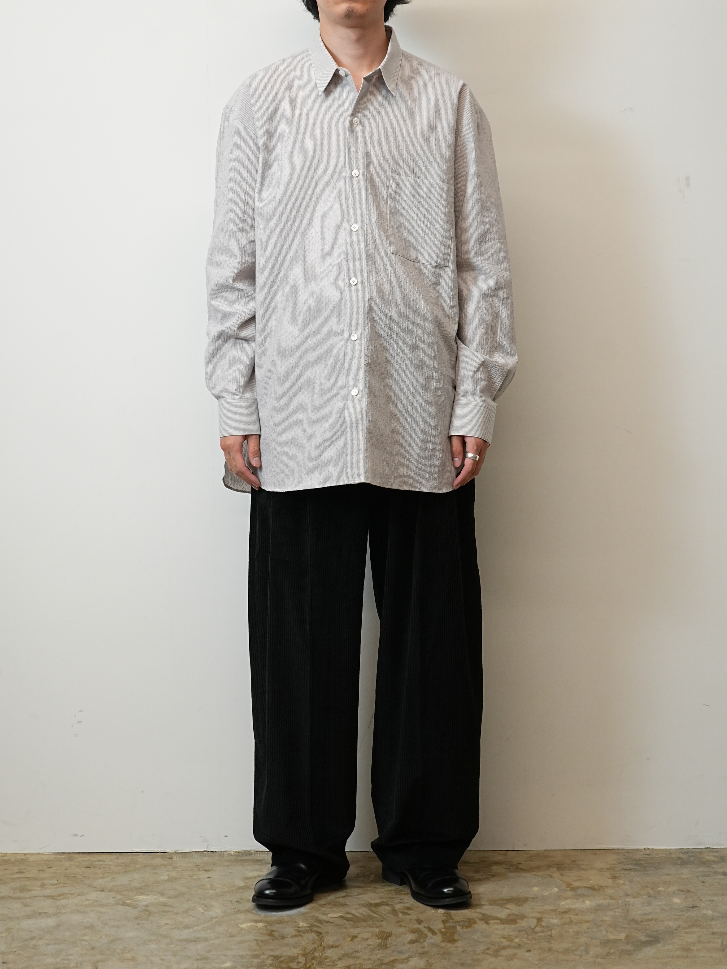 HANDMADE MEN'S CLASSIC COLLAR SHIRT(CREAM WITH BLUE CHECKS)