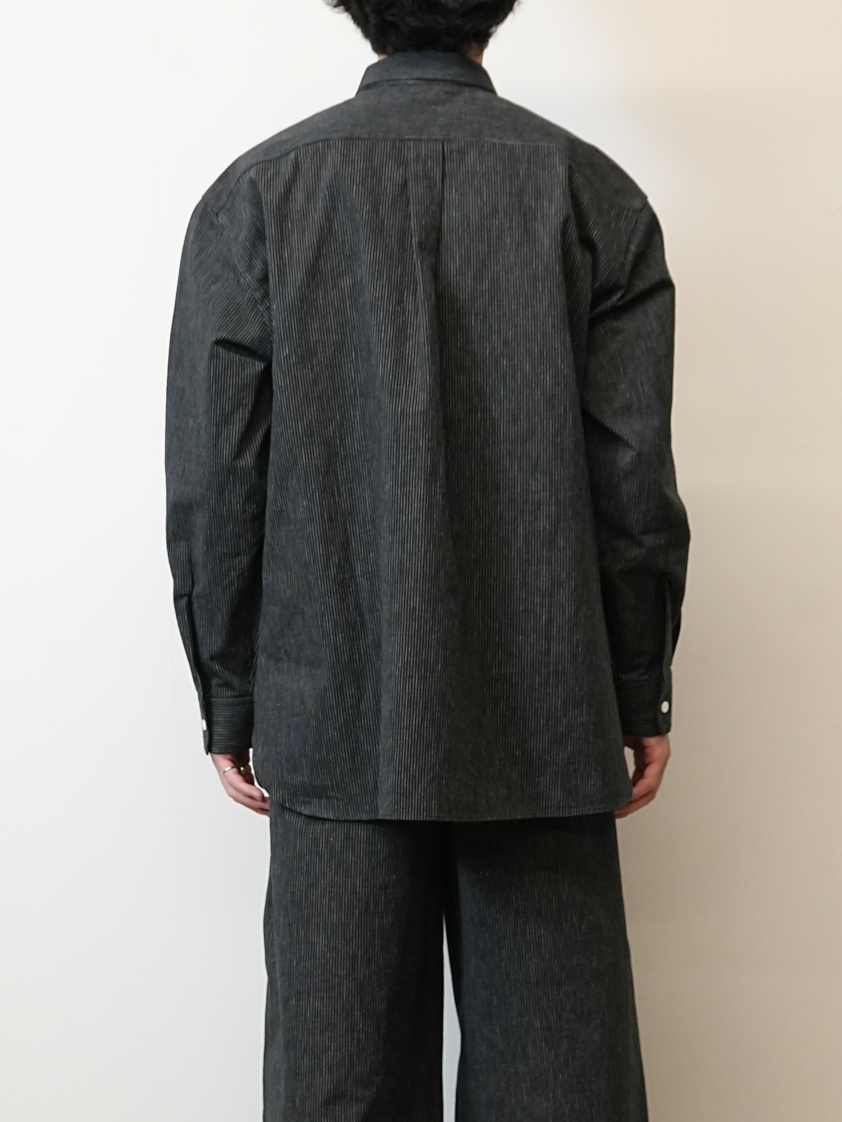 HANDMADE CLASSIC COLLAR SHIRT(BLACK WITH WHITE STRIPES)