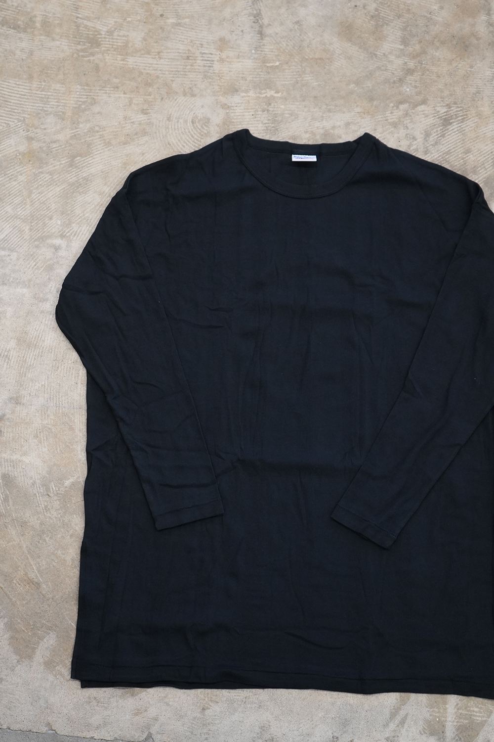 Sheer Crew L/S  tee (BLACK)