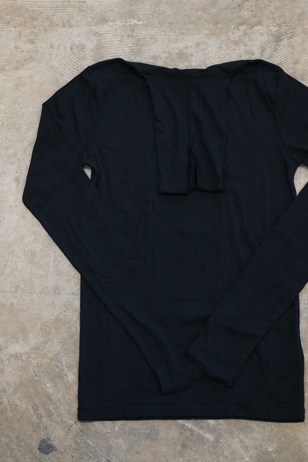 Sheer turtle L/S tee(BLACK)