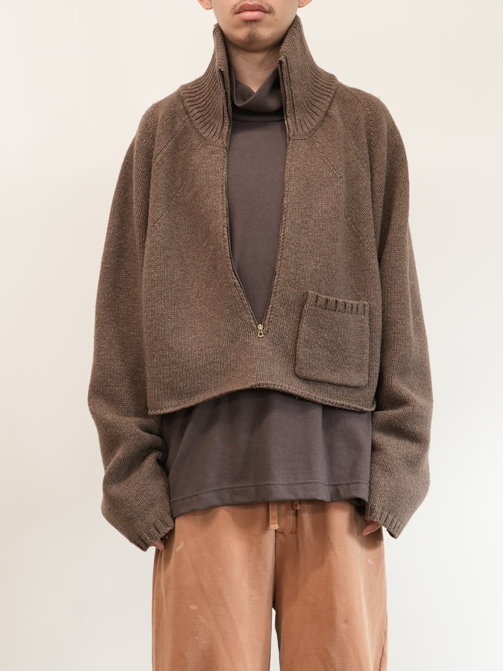 SHORT LENGTH HALFZIP KNIT(BROWN)