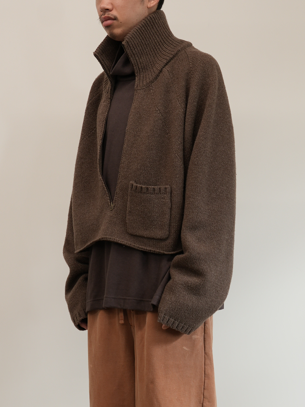 SHORT LENGTH HALFZIP KNIT(BROWN)