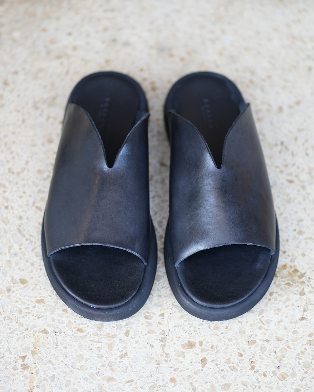 LEATHER SANDAL (92-571T-4S / NERO)