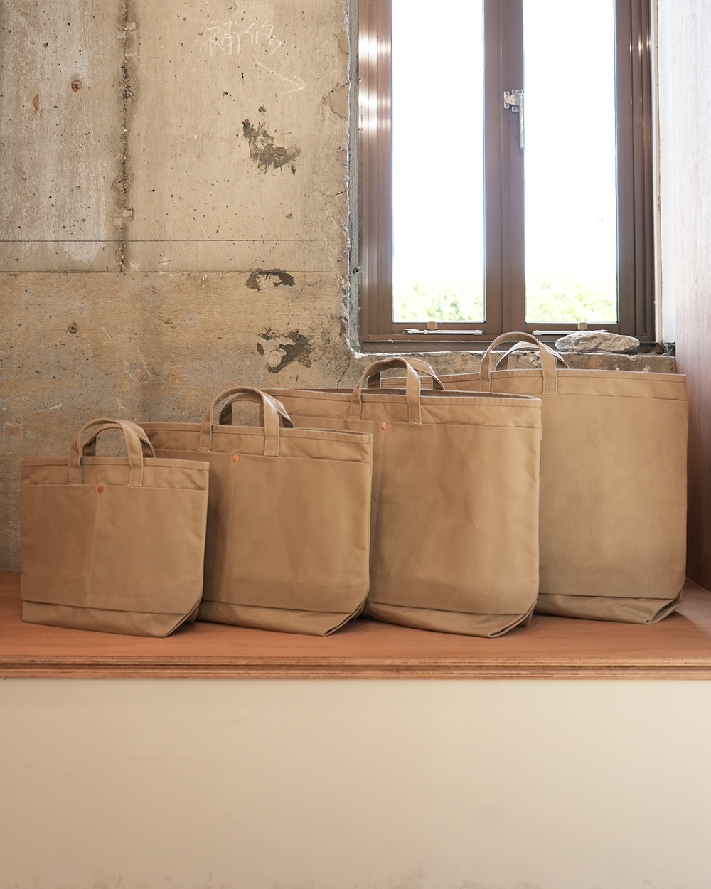 【予約注文】Base Tote(Coyote)