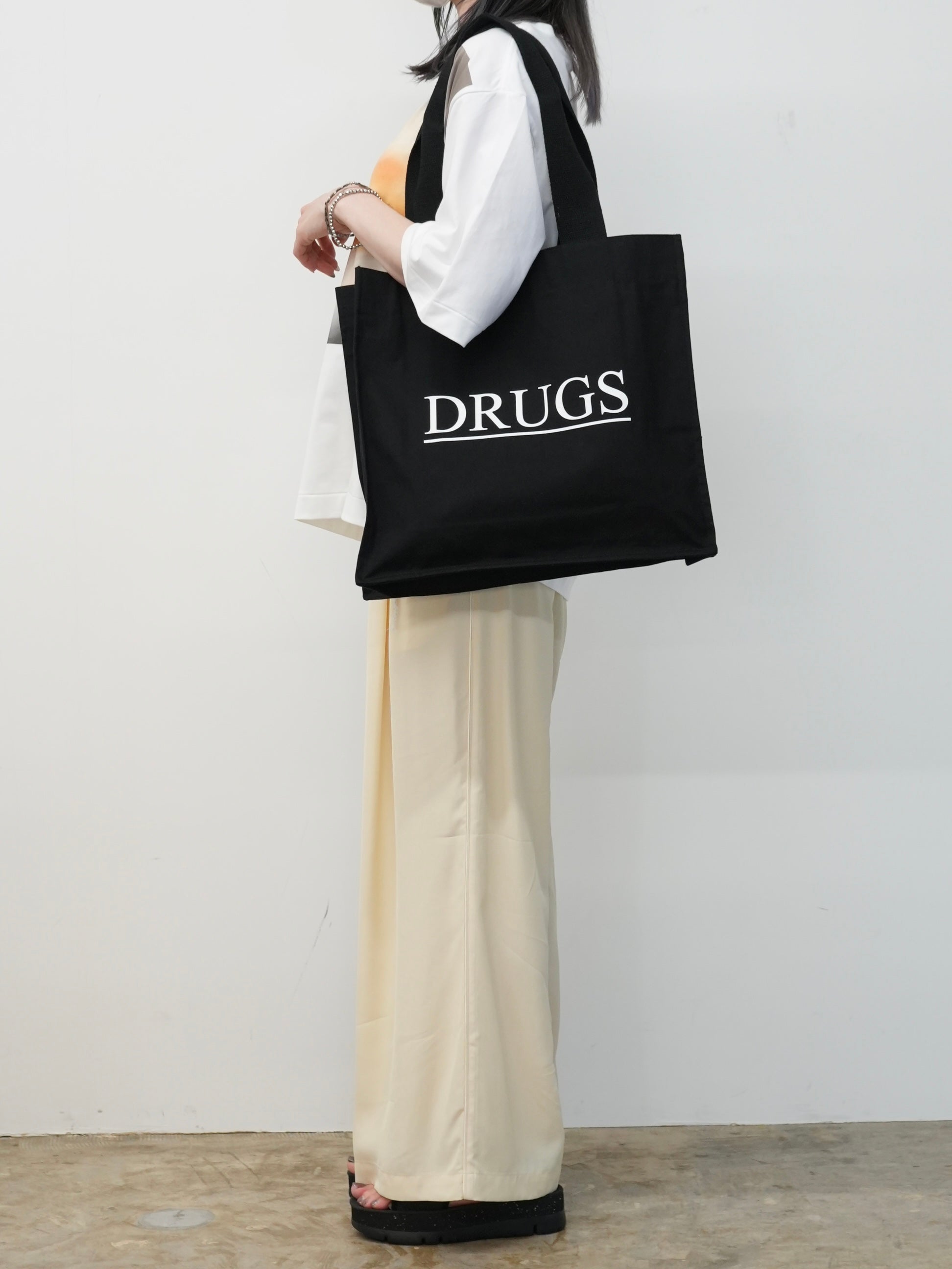 DRUGS BAG