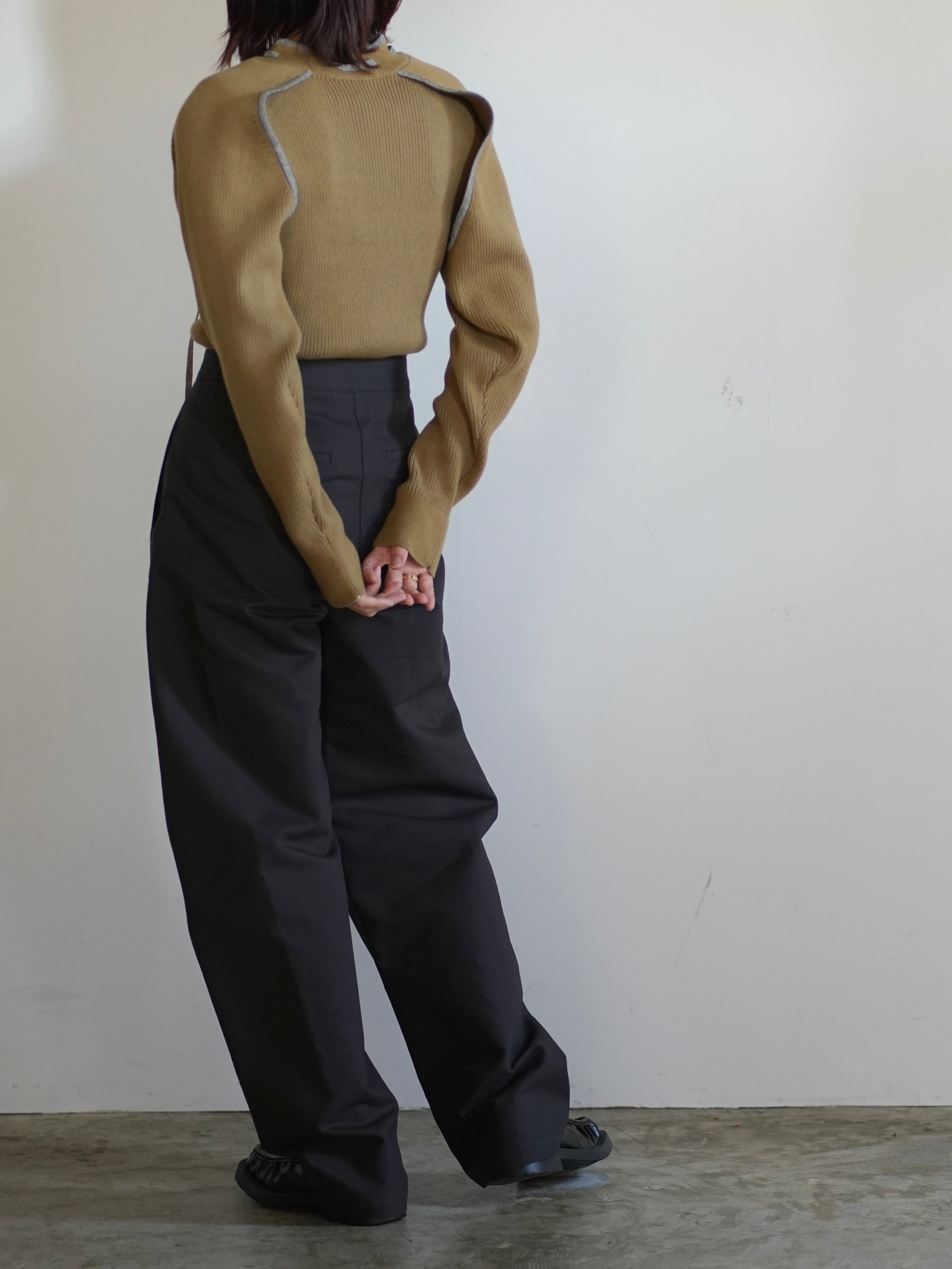 *OPEN SLEEVE V/NECK KNIT TOP