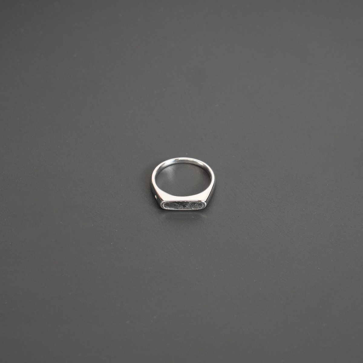 Mario Ring Larvikite