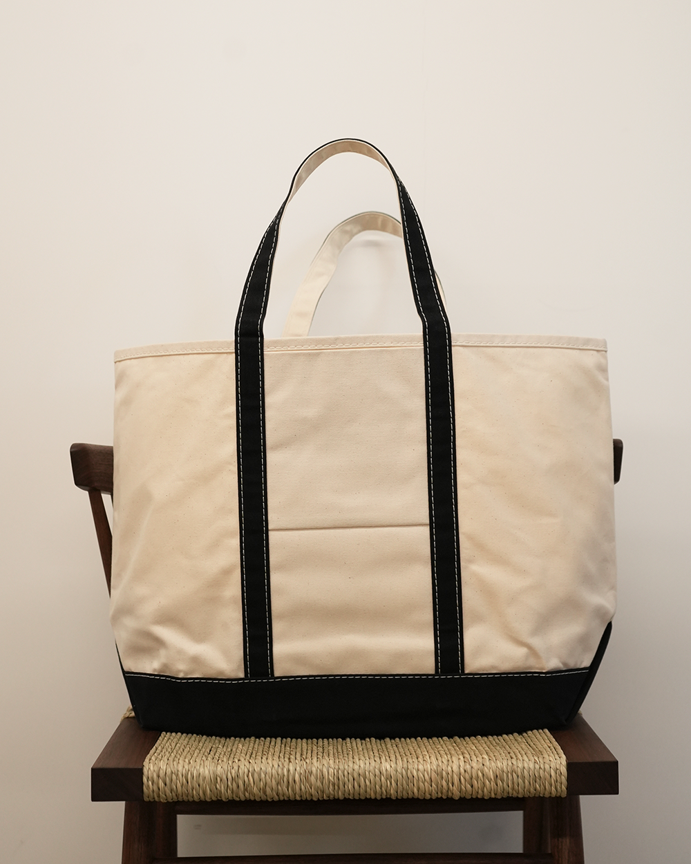 【予約注文】Base Field Tote (White×Black)
