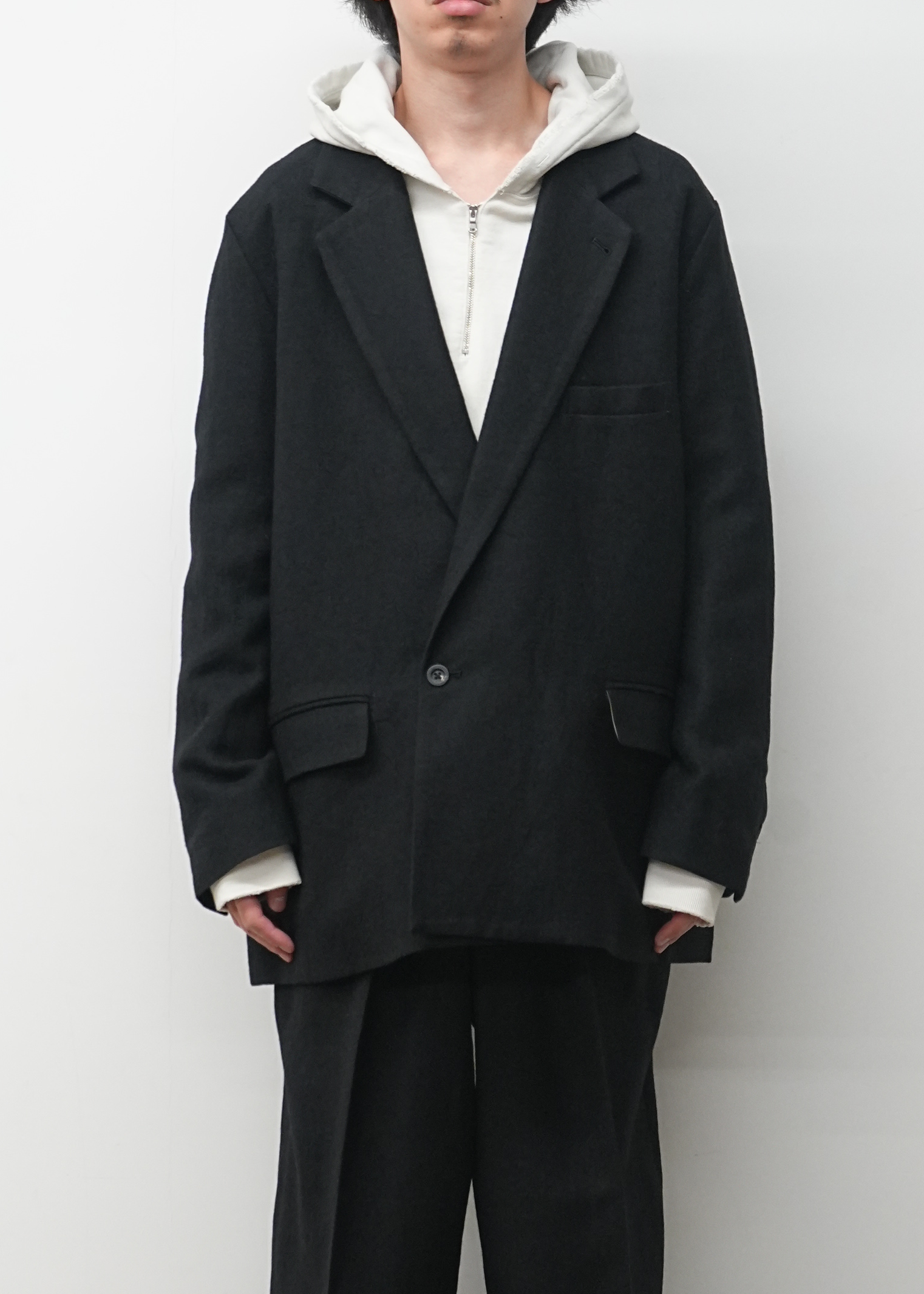 SEMI-DOUBLE TAILORED JACKET(BLACK)