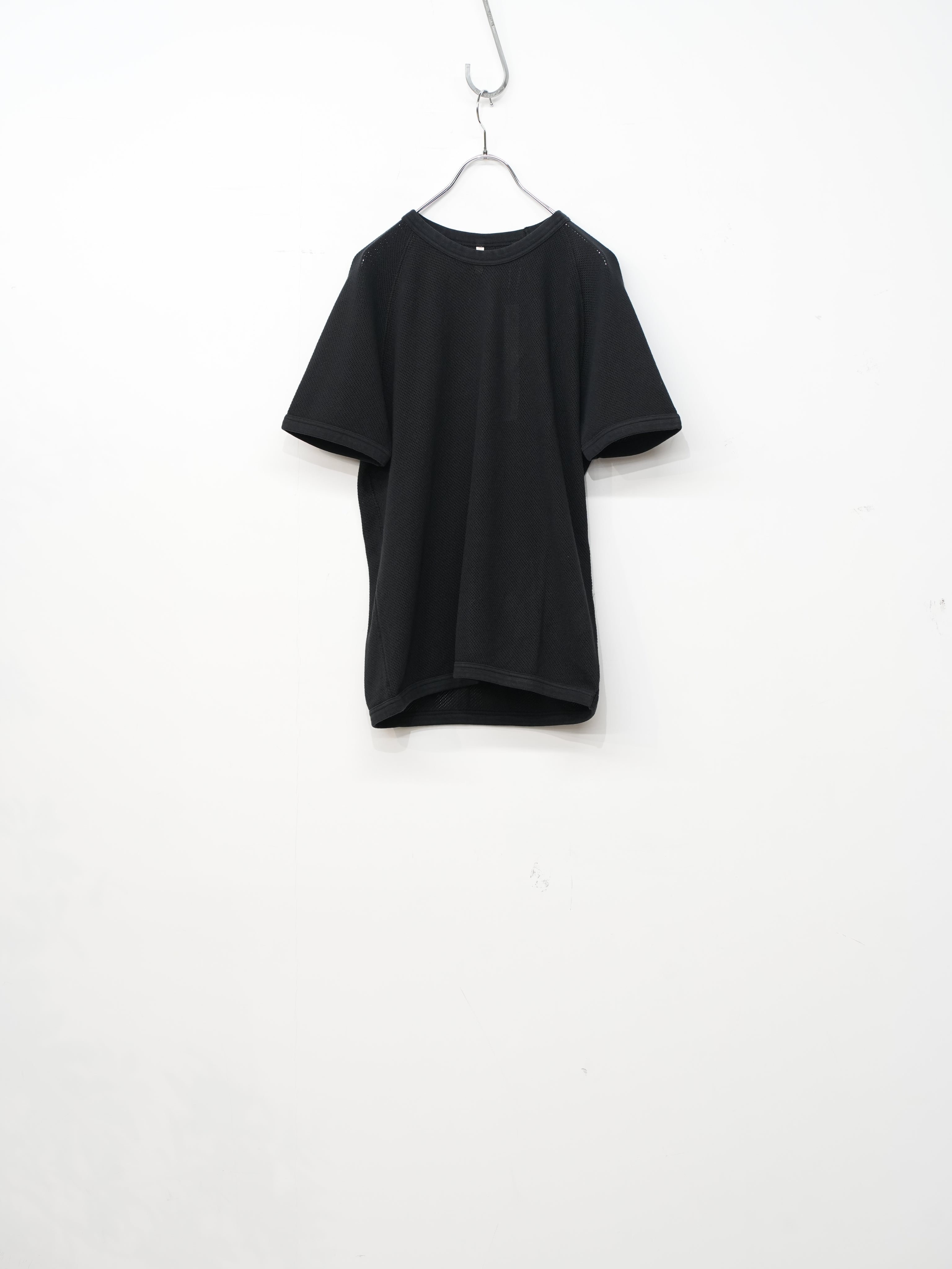 MESH RAGLAN TEE