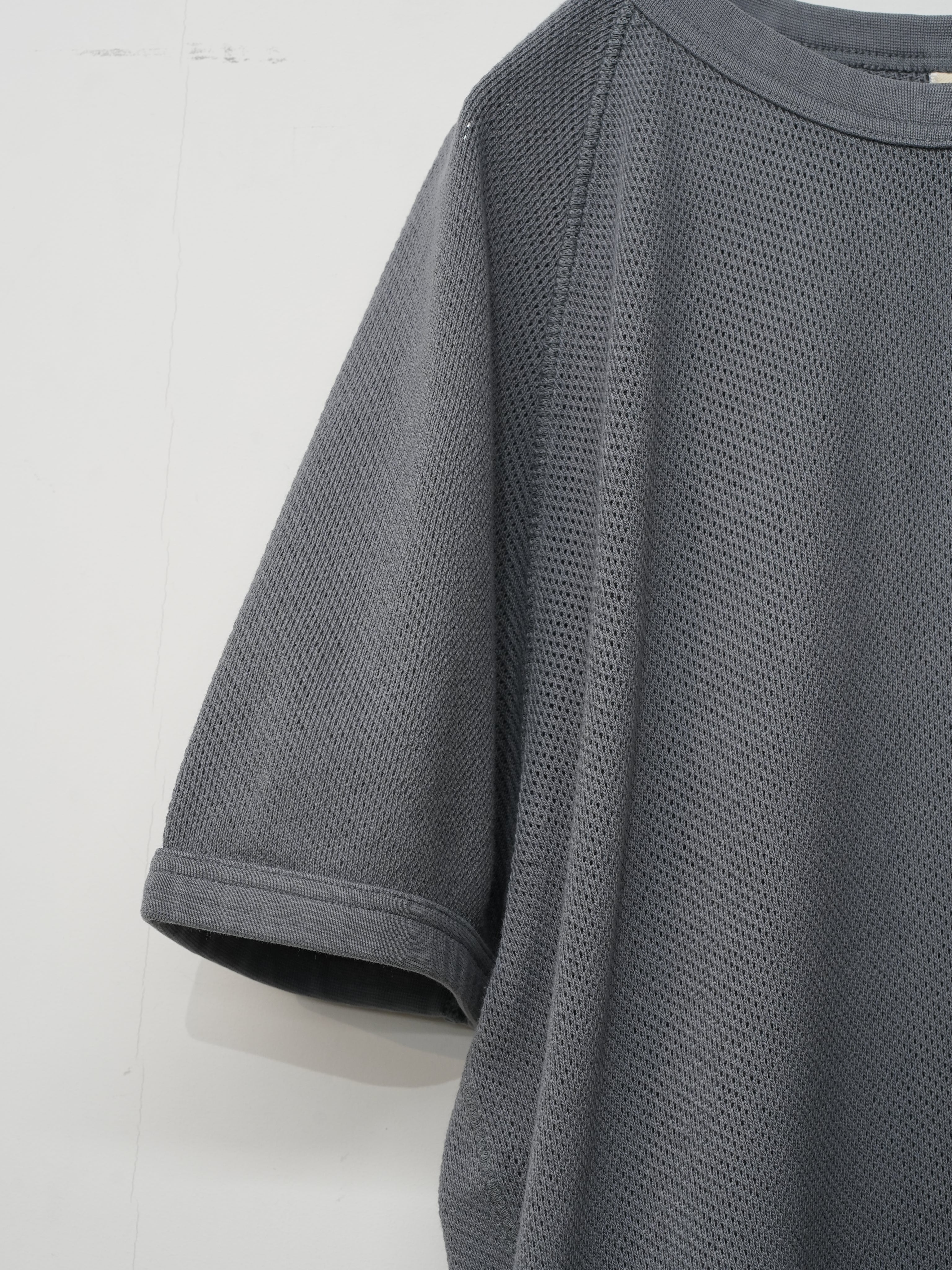 MESH RAGLAN TEE