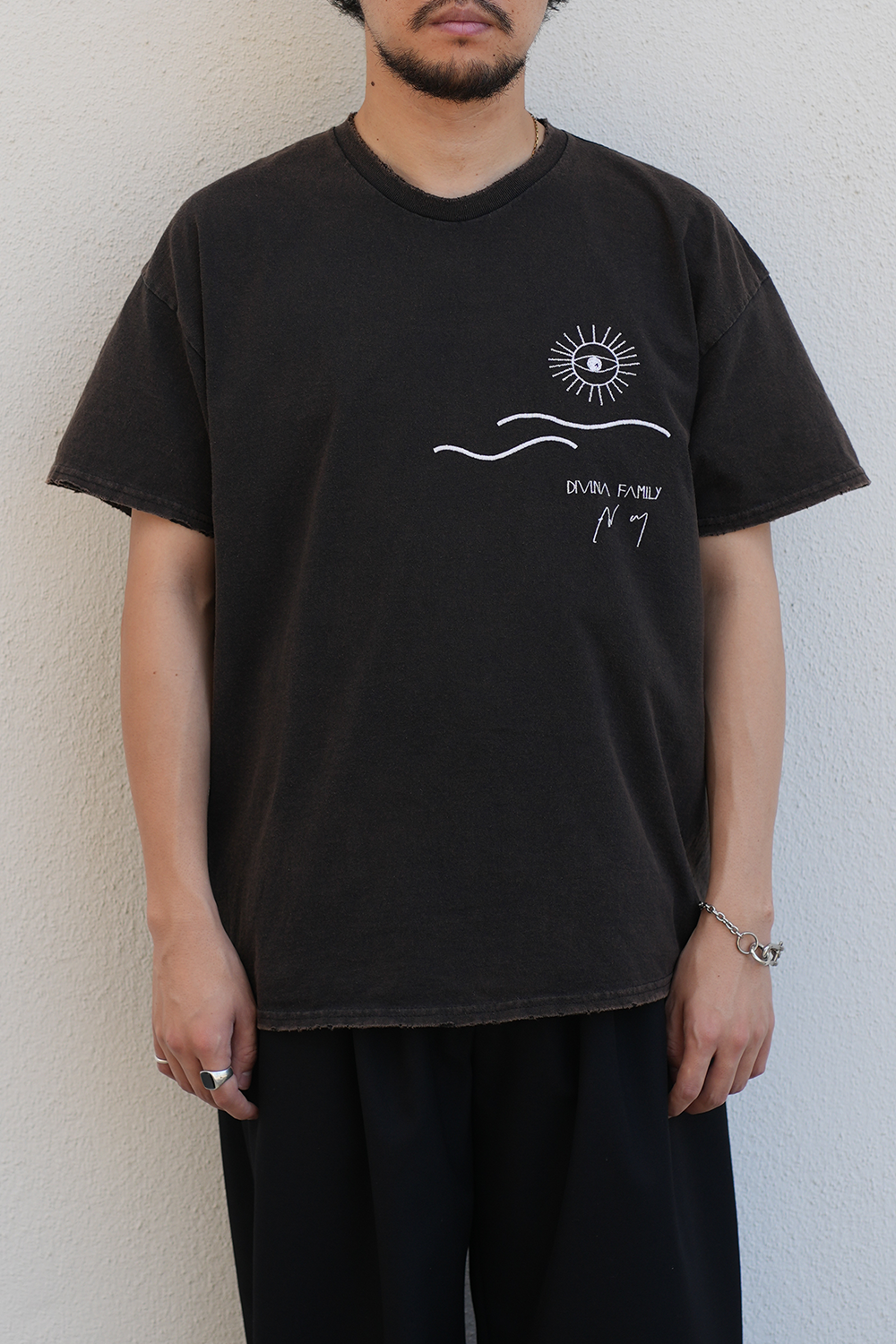 [ANCELLM/exclusive] ANCELLM × DIVINA FAMILY T-SHIRT(BLACK)