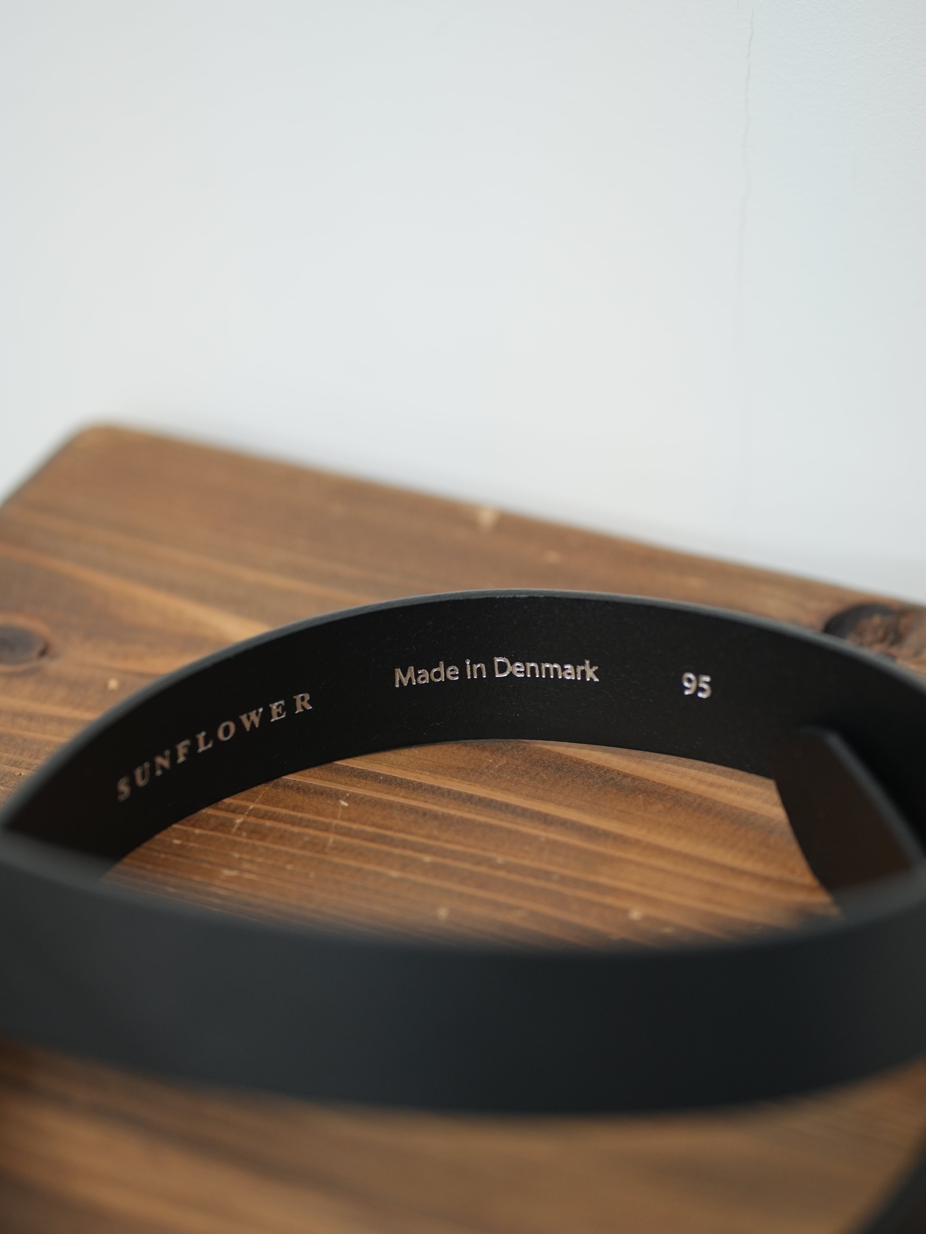 FLOWER BUCKLE BELT