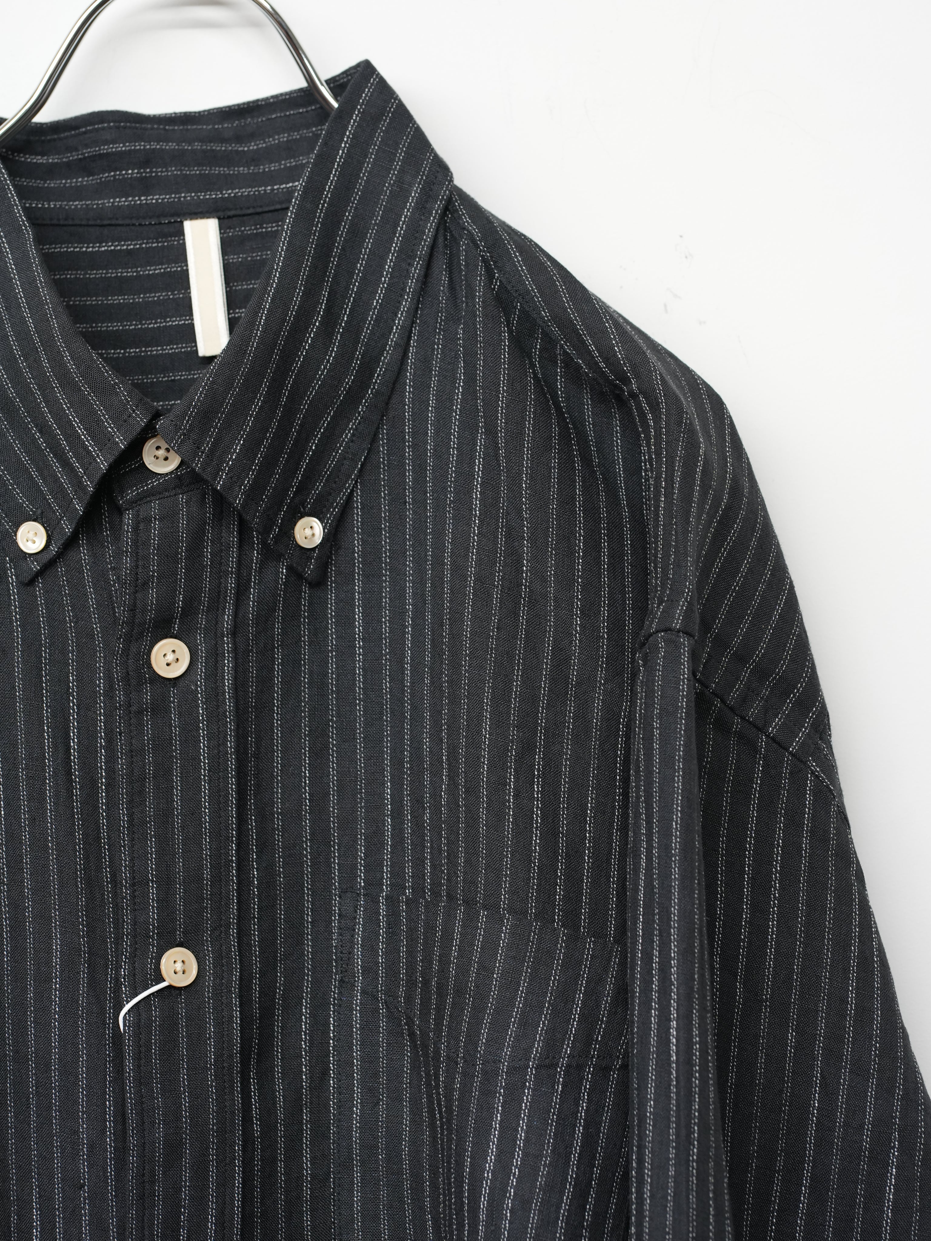 BUTTON DOWN SHIRT(BLACK)