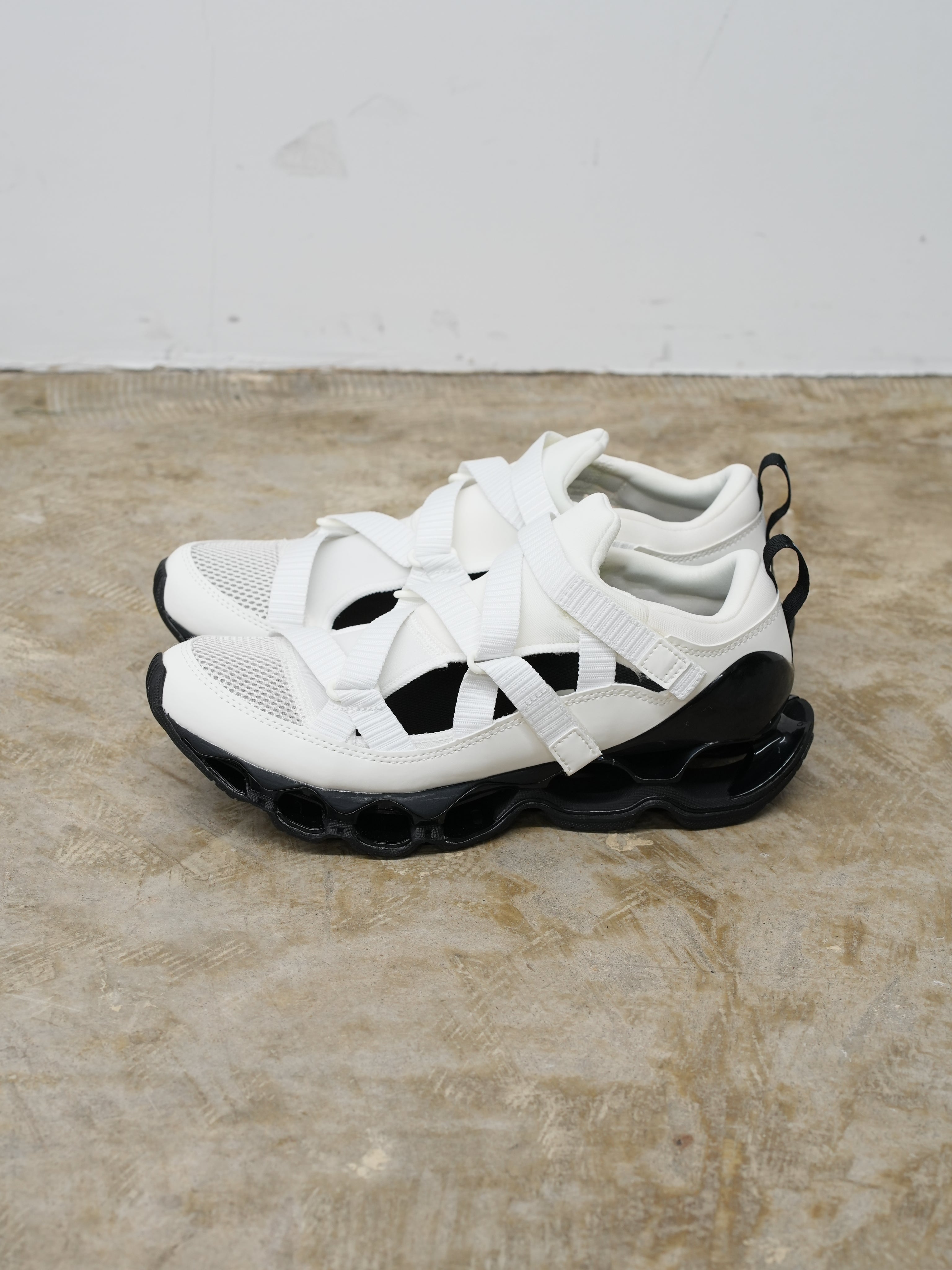WAVE PROPHECY STRAP(Snow White / Black)