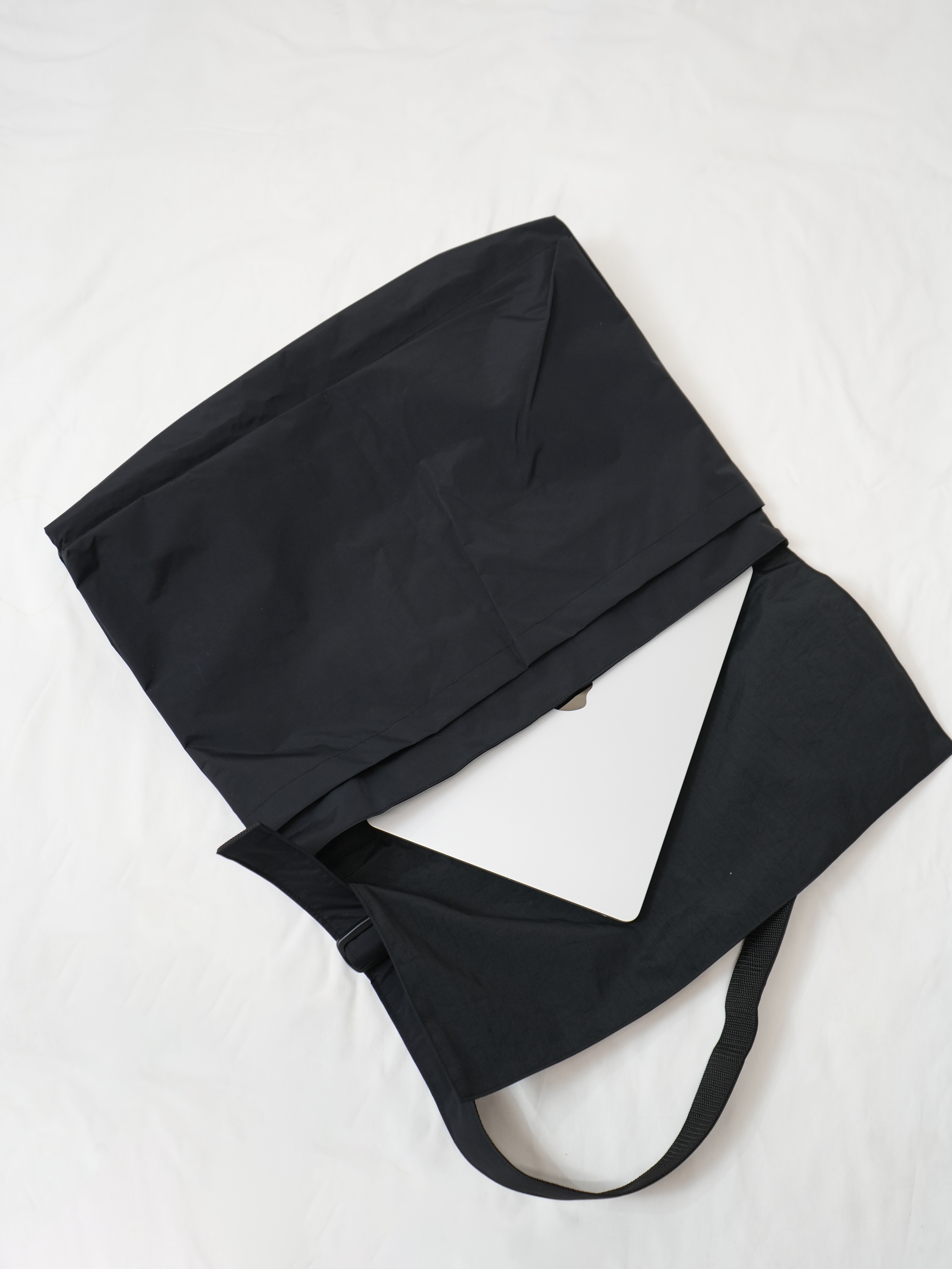 WP NO MESSENGER BAG
