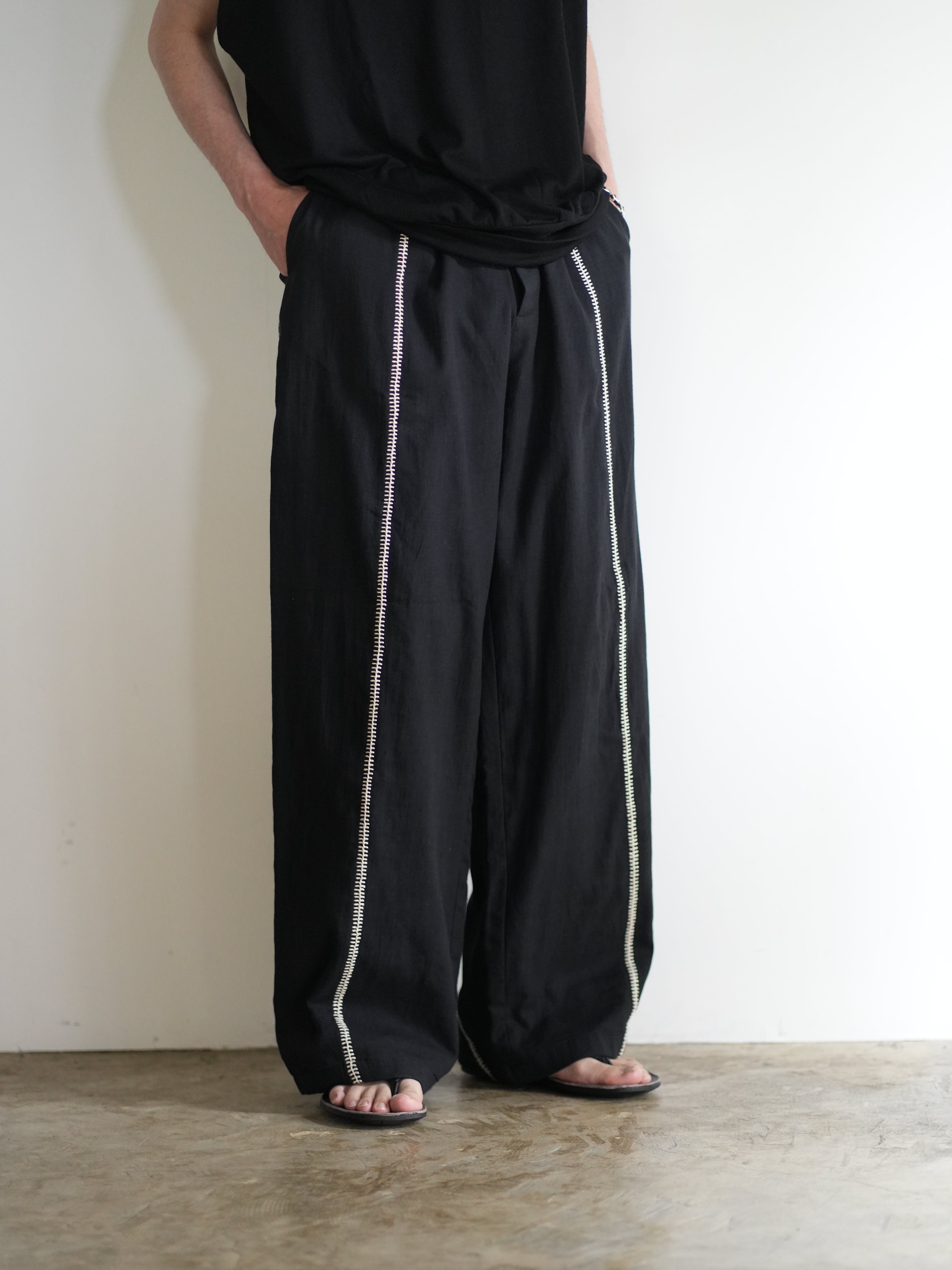 Rabari Sultan Pant(Black/Ecru)