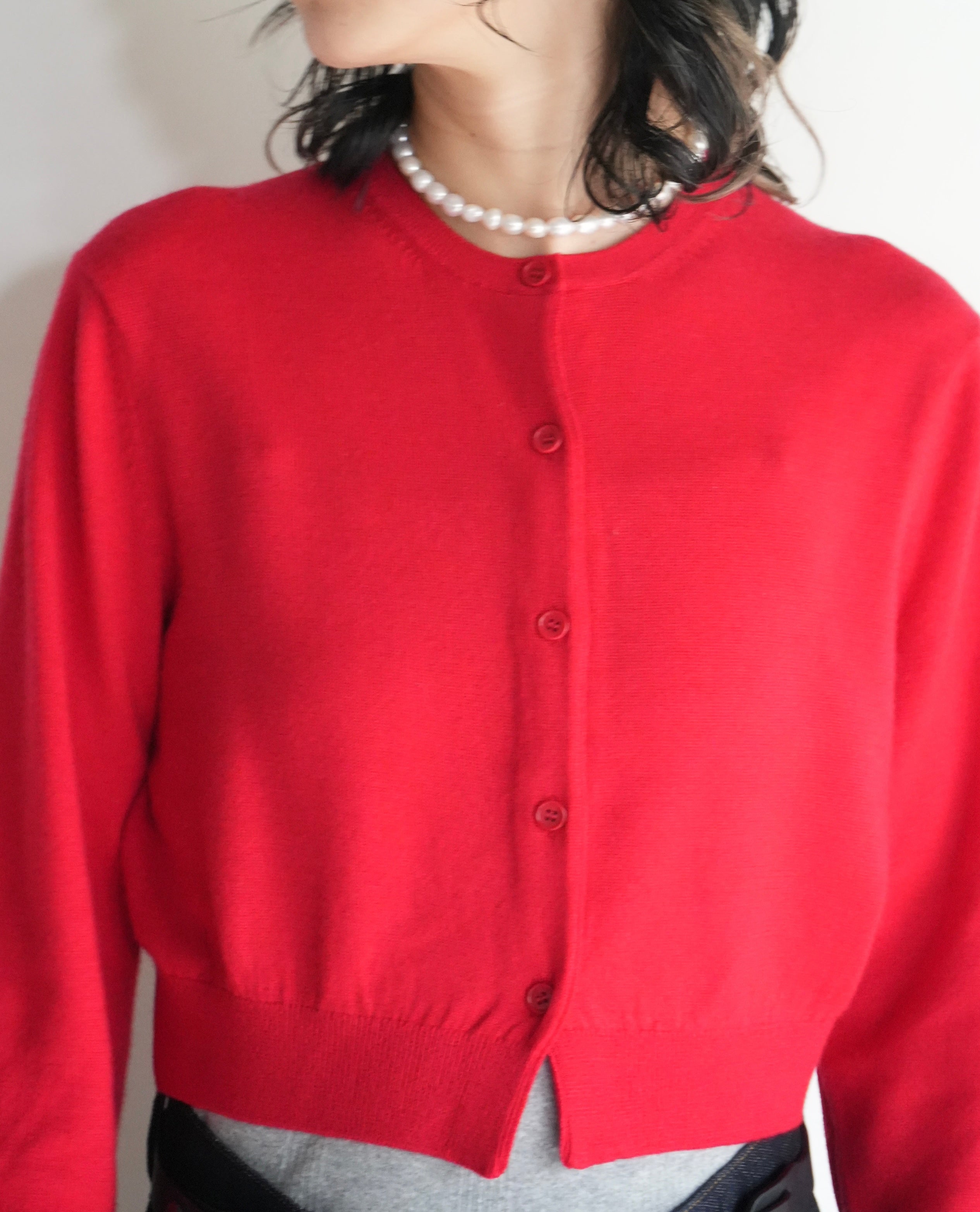 ROUND NECK CROP CARDIGAN