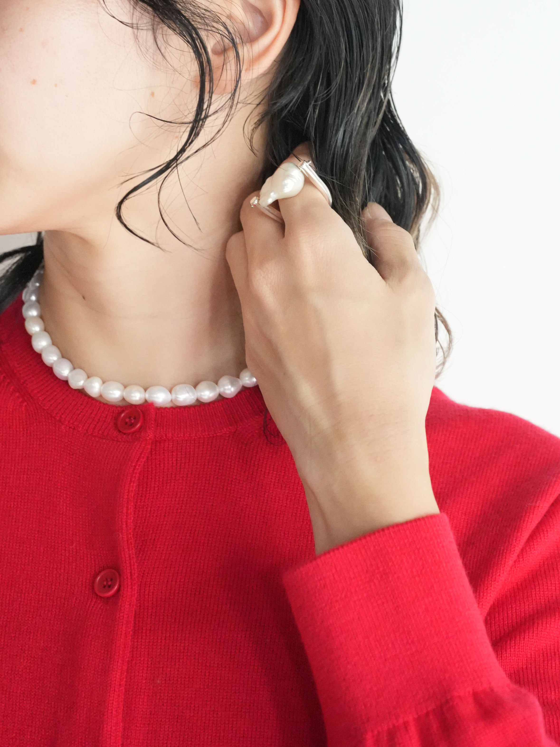 DISTORTED PEARL RING