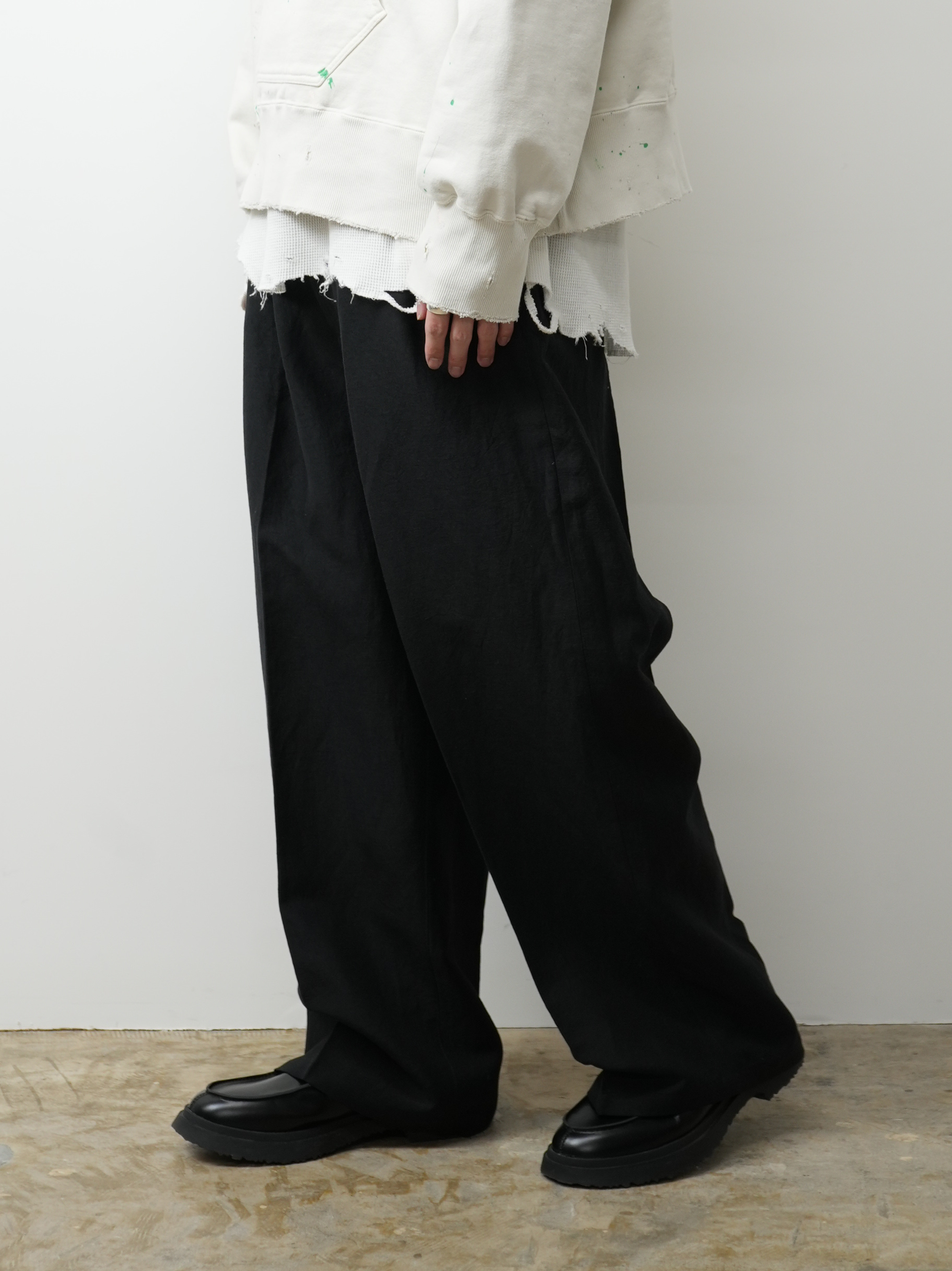 W/L WIDE EASY TUCK SLACKS(BLACK)