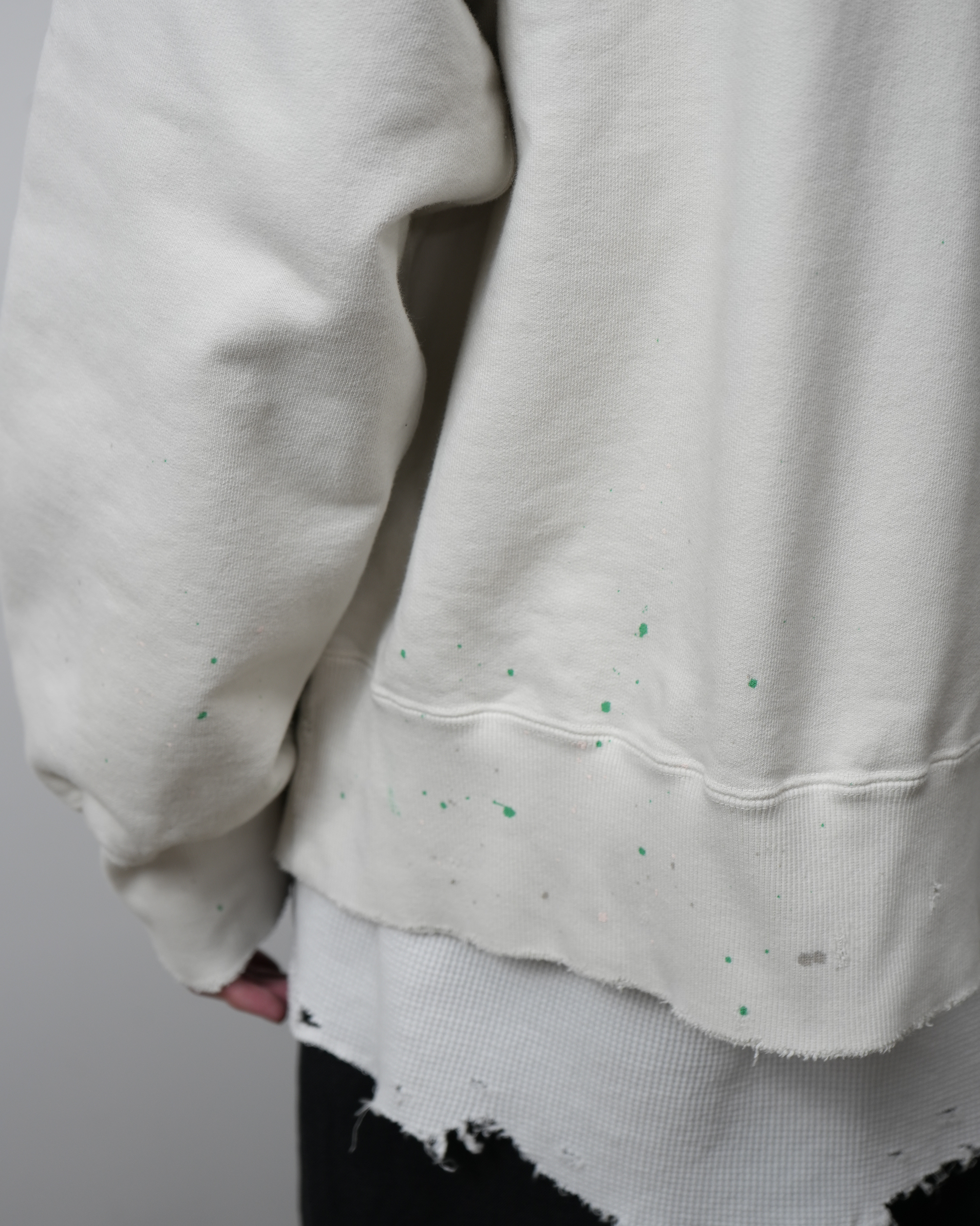 DYED DAMAGE HOODIE(OFF WHITE)