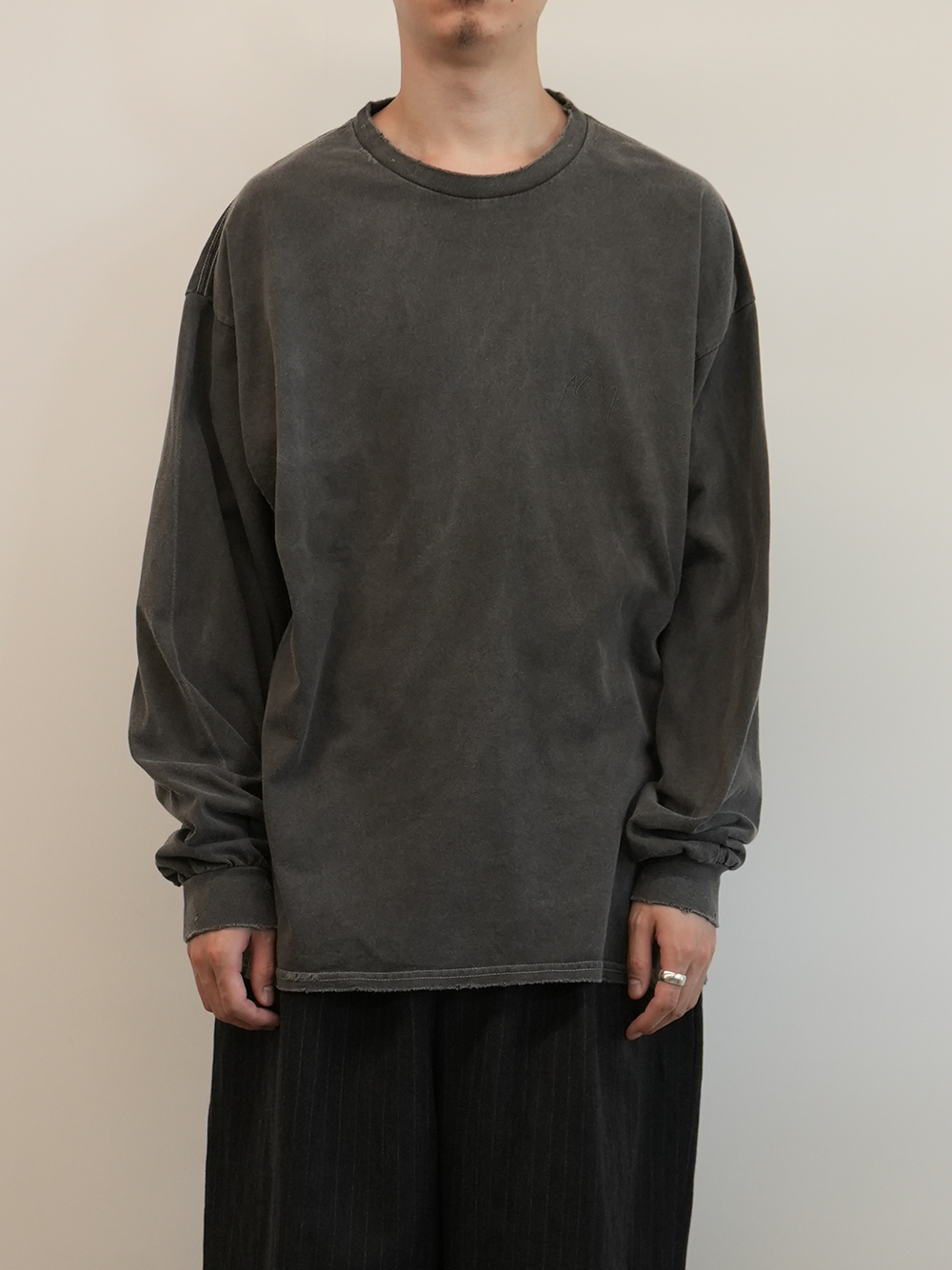 EMBROIDERY DYED LS T-SHIRT(BLACK)