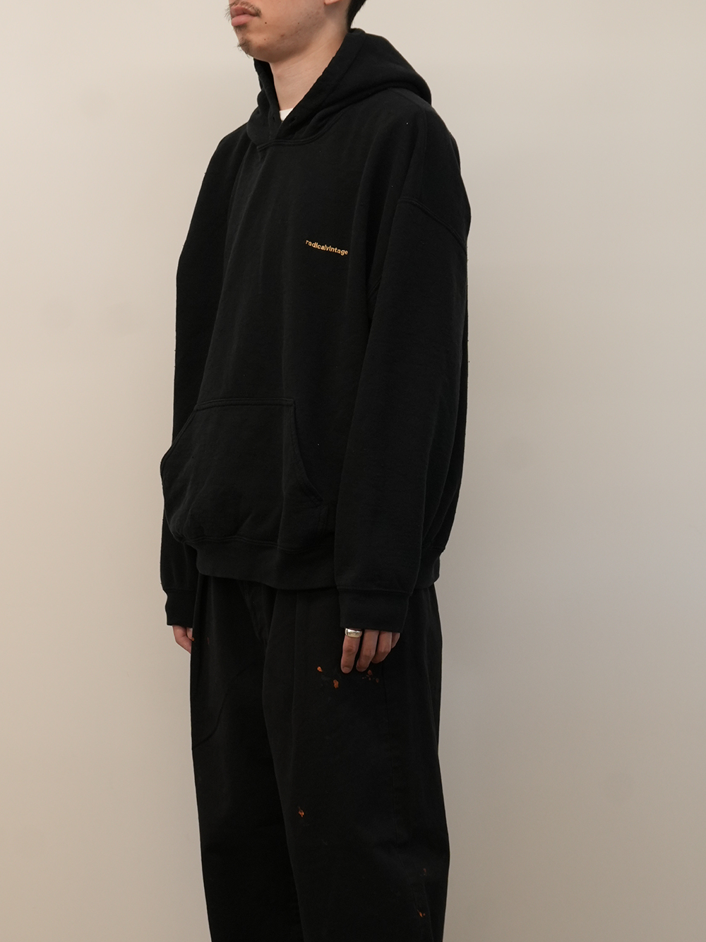 EMBROIDERY AGING HOODIE(BLACK)